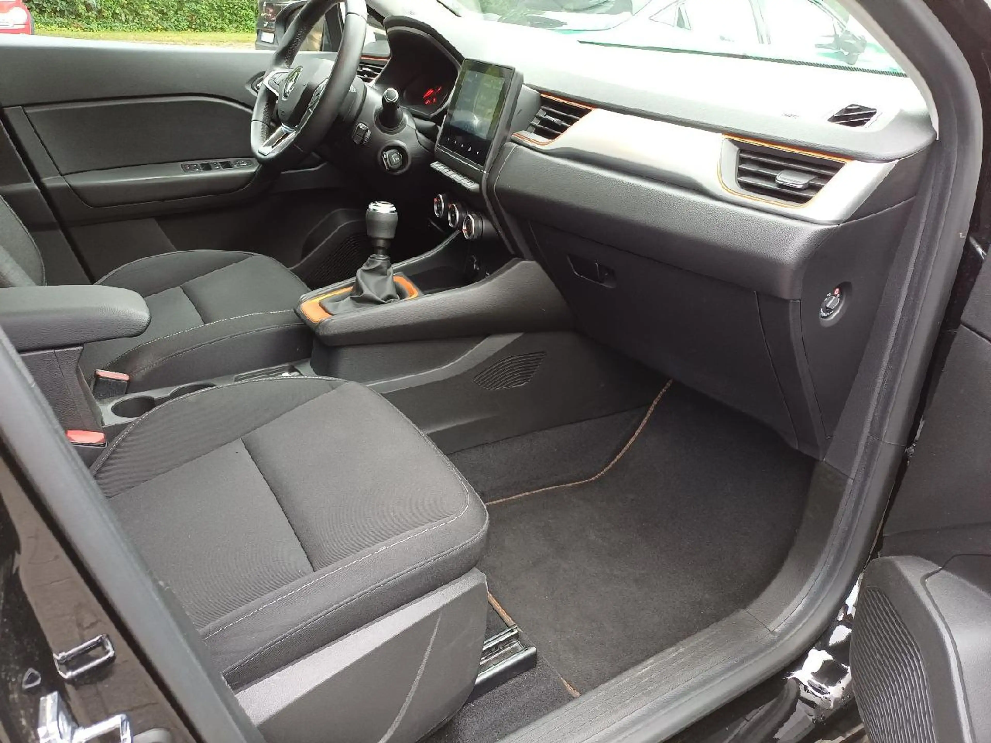 Renault Captur Experience TCe 130, AHK Winterp — photo 7