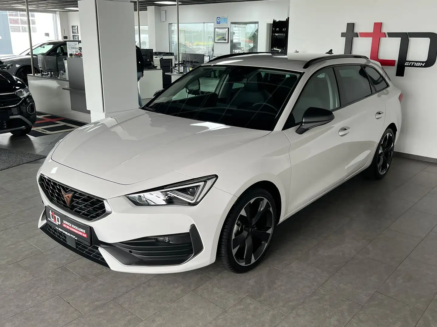 CUPRA Leon ST 1.5 TSI Digital-Tacho Keyless LED AHK Weiß - 2