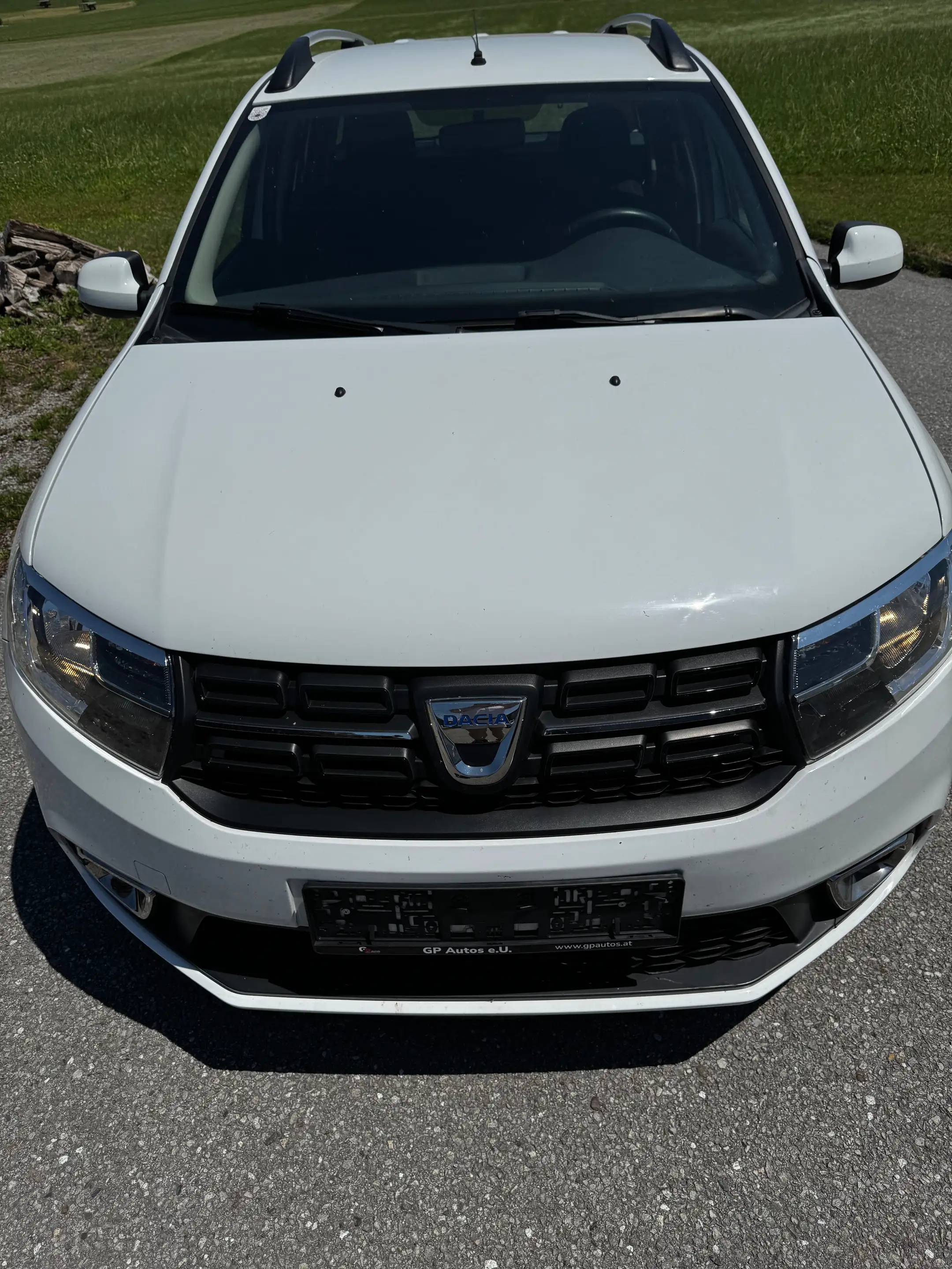 Dacia Logan 1,0 - sehr geräumiger Kombi, neuwertig. — photo 3