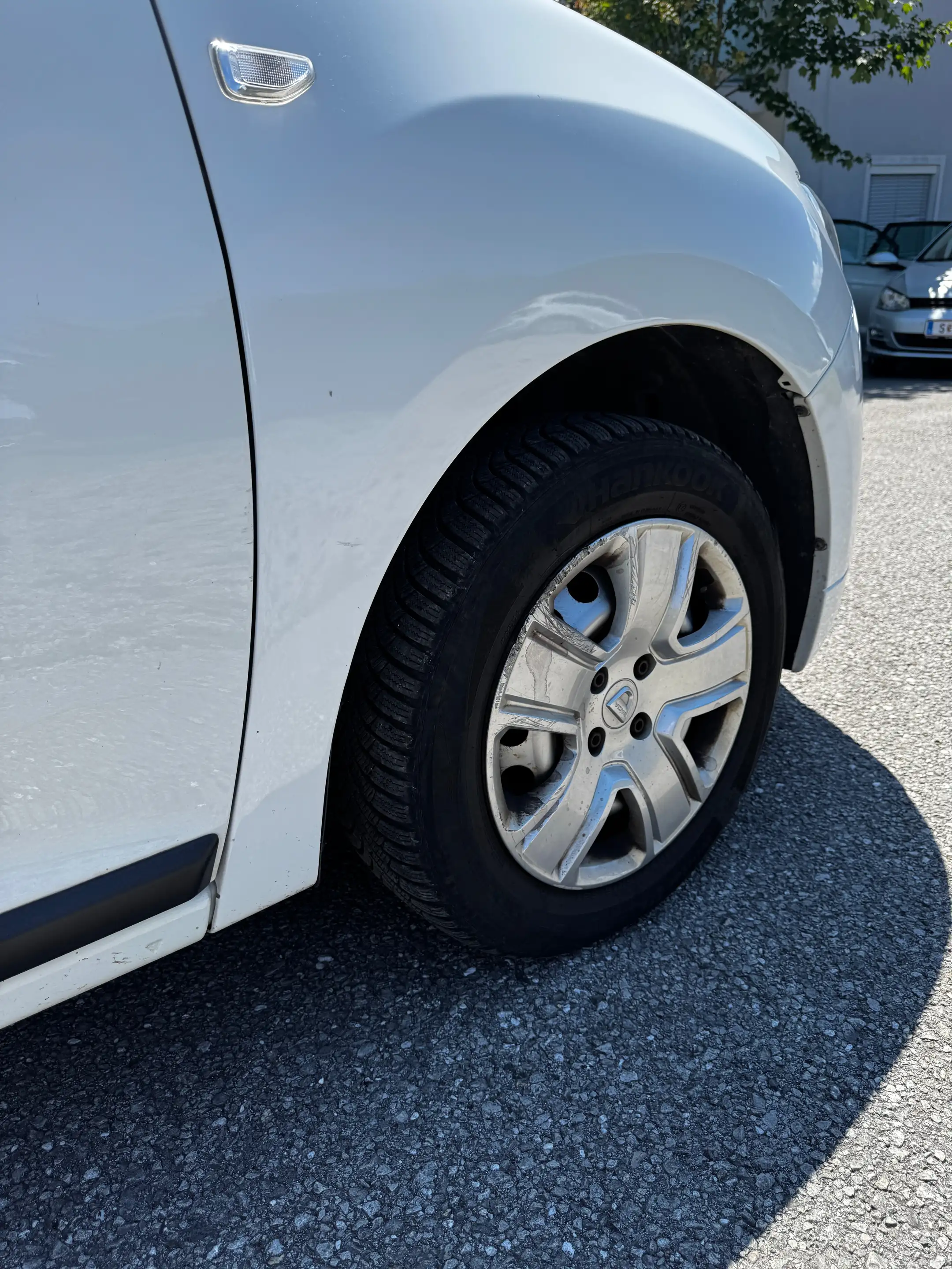 Dacia Logan 1,0 - sehr geräumiger Kombi, neuwertig. — photo 9