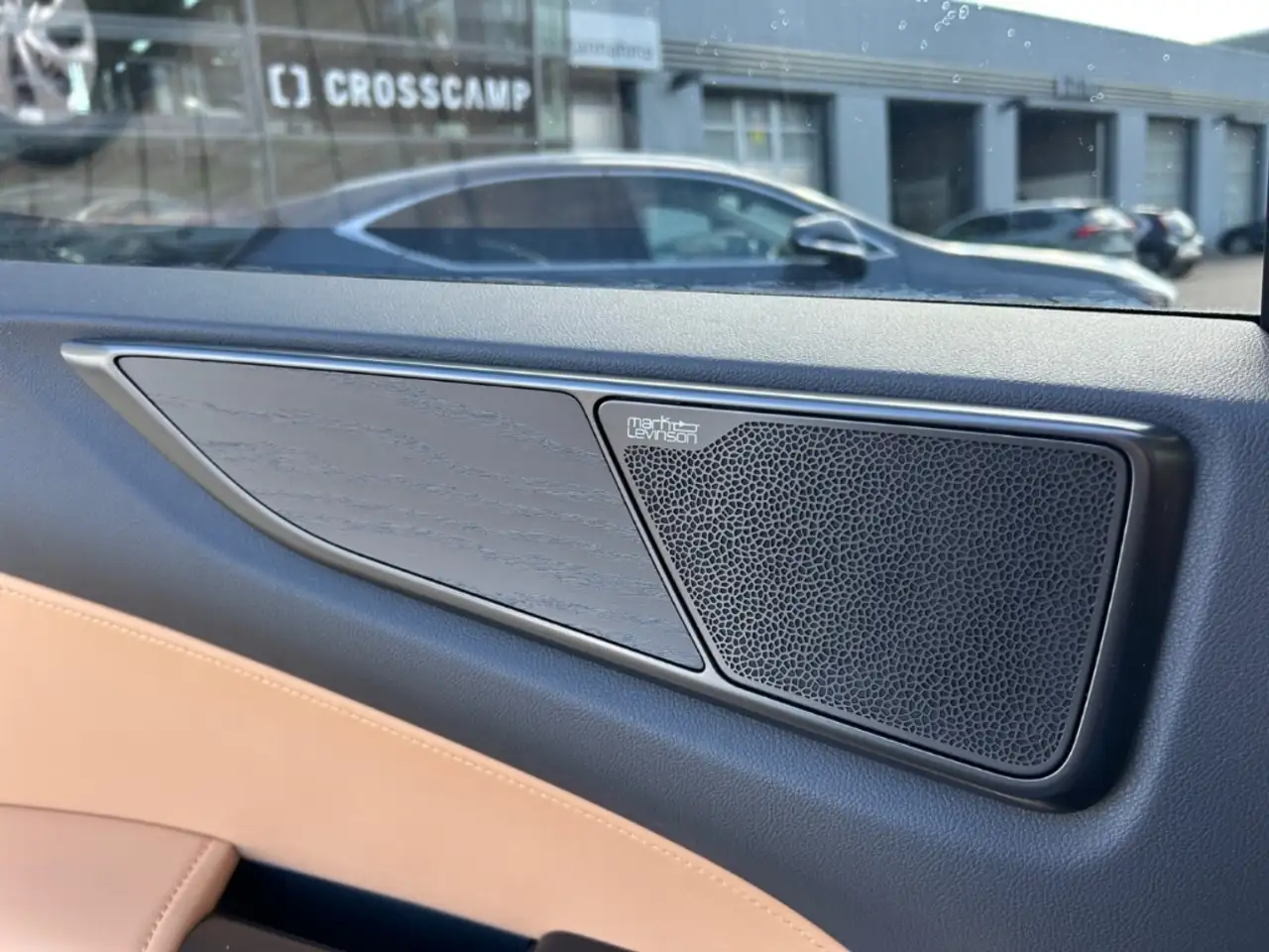 Lexus NX 450h+ E-Four Luxury Panorama Mark Levinson MY26 15