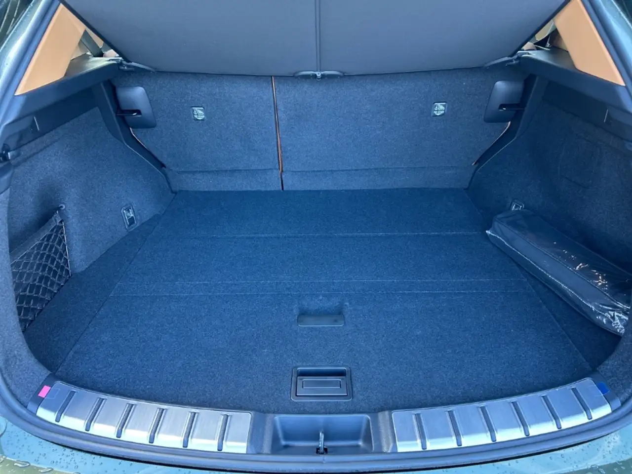 Lexus NX 450h+ E-Four Luxury Panorama Mark Levinson MY26 8