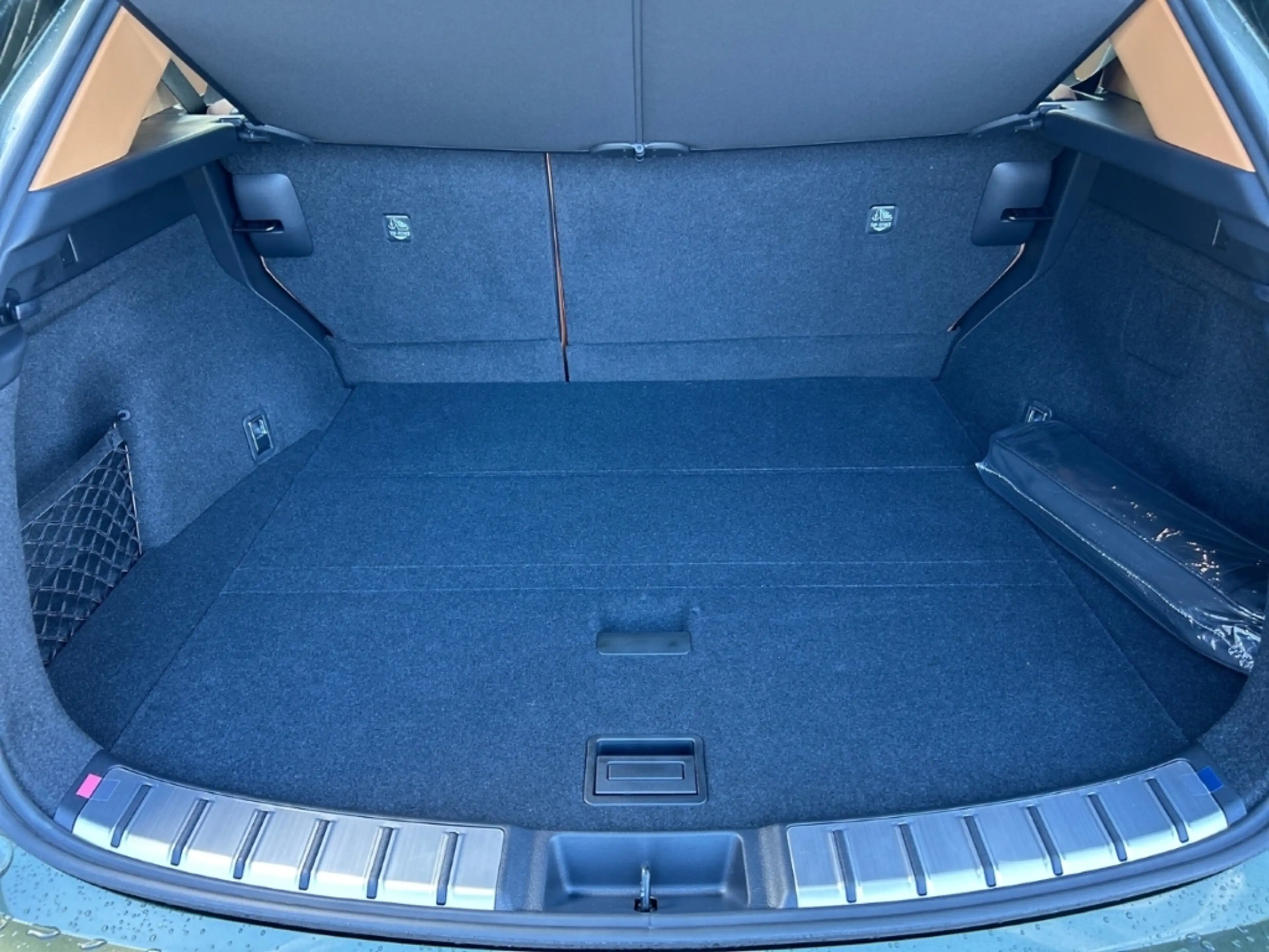 Lexus NX 450h+ E-Four Luxury Panorama Mark Levinson MY26 — photo 8