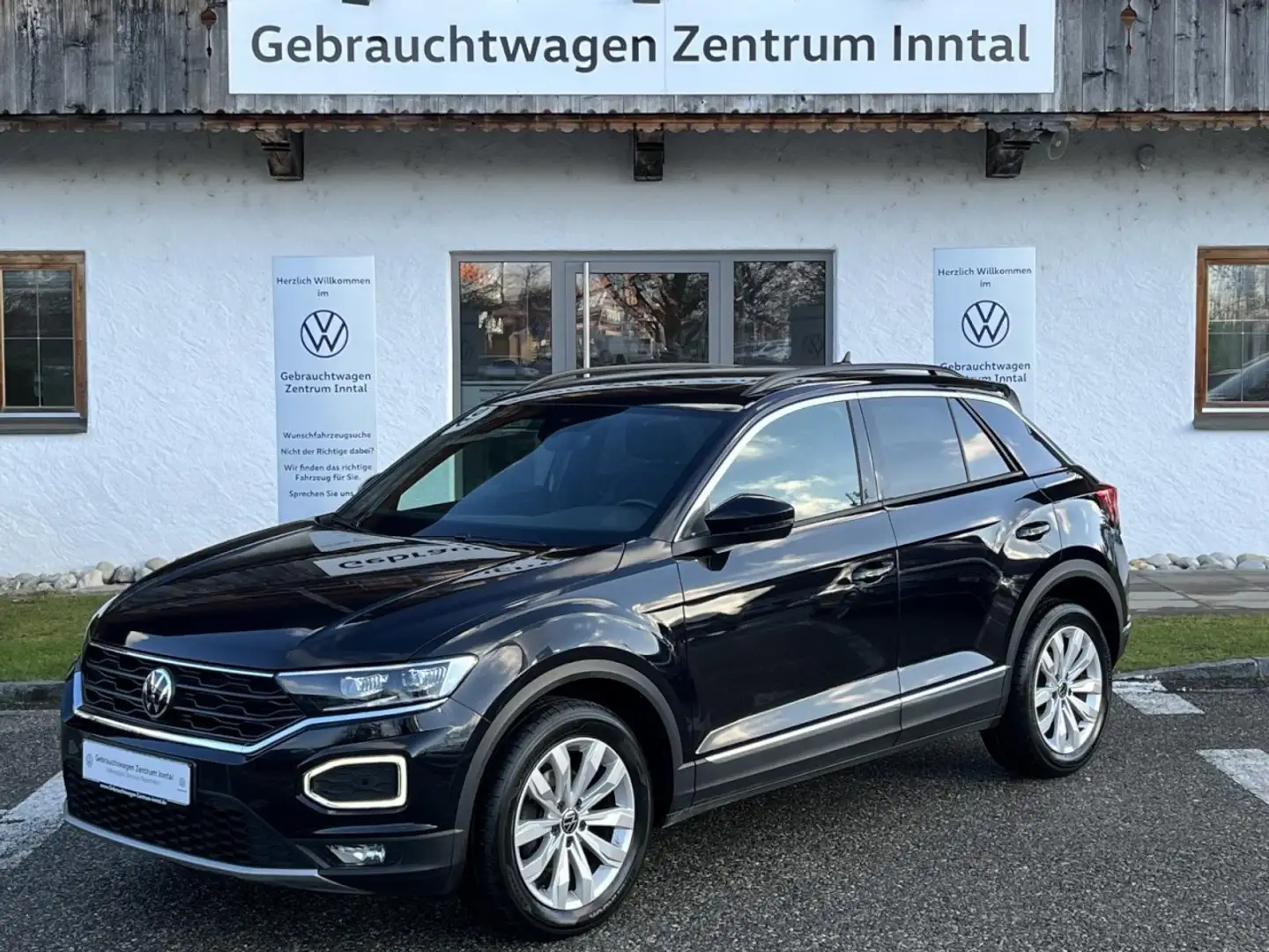 Volkswagen T-Roc 1,5 TSI Sport DSG (Navi+Schiebedach+Rear View) Nero - 2