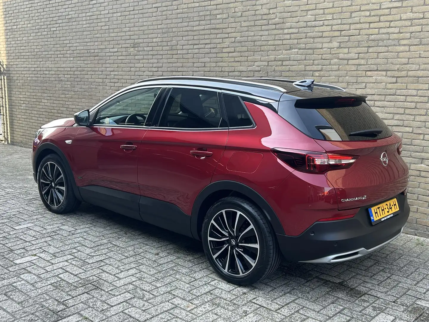 Opel Grandland X 1.6 Turbo Hybrid4 Business Executive | Ultimate | Rouge - 2