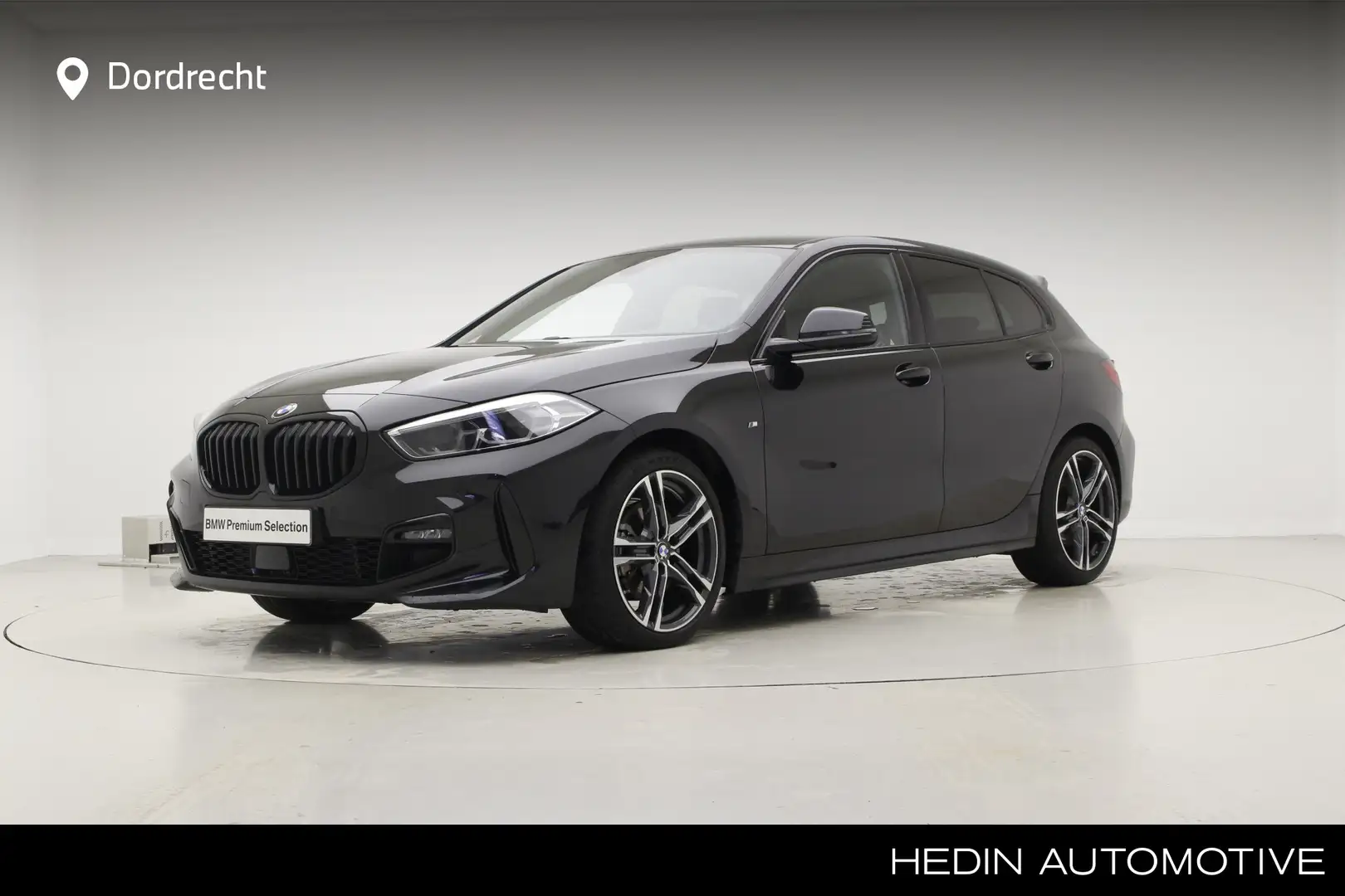 BMW 118 1-serie 118i M-Sport | 18" | Comfort Pack | Stoelv Zwart - 1