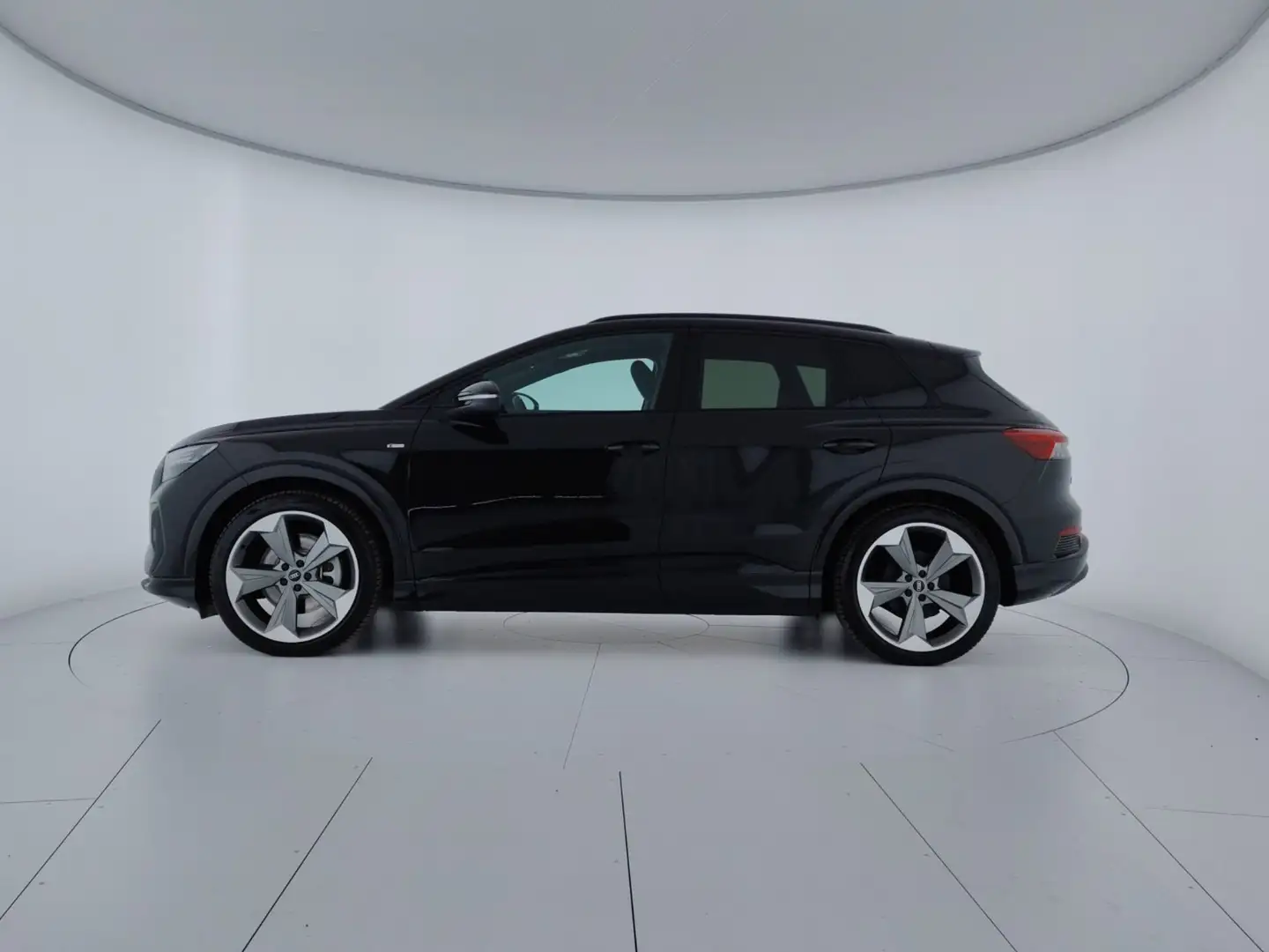 Audi Q4 e-tron Q4 45 e-tron quattro S line edition Nero - 2