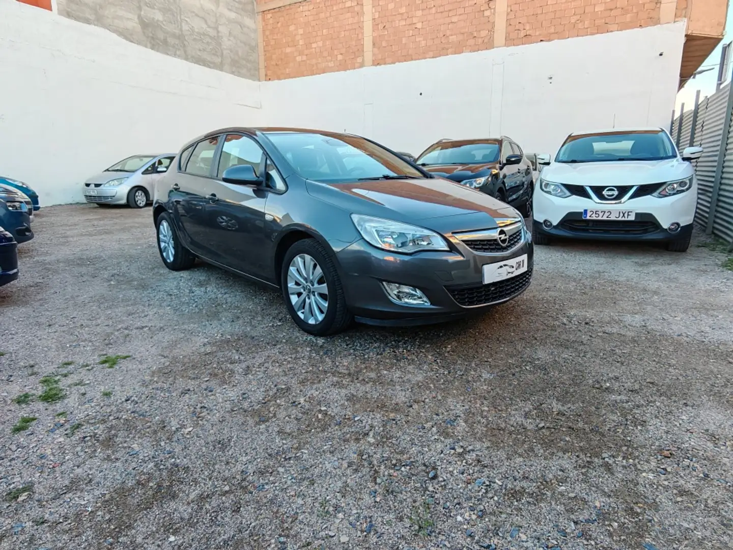 Opel Astra 1.7CDTI Excellence Grau - 1