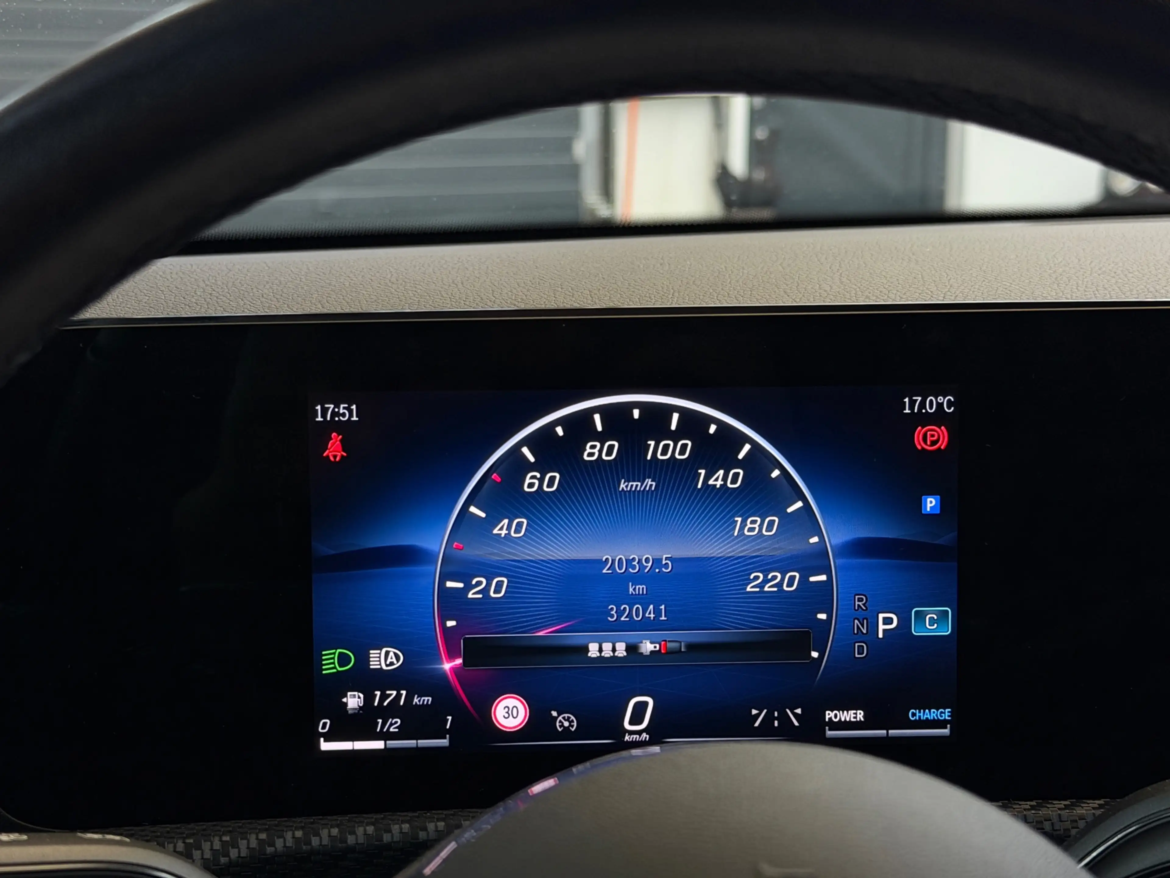 Mercedes-Benz A 200 Luxury Line Facelift CarPlay Camera — photo 29