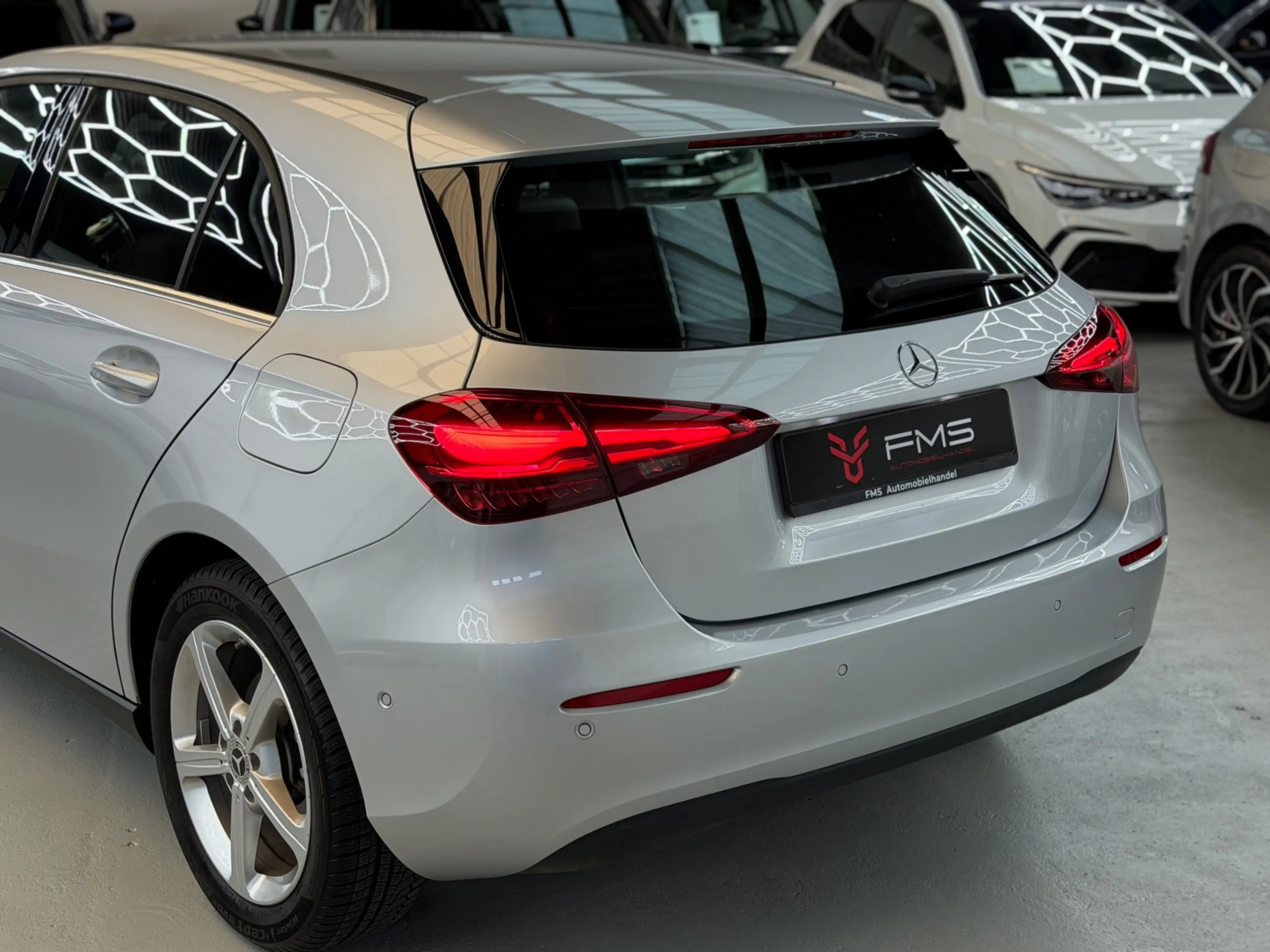 Mercedes-Benz A 200 Luxury Line Facelift CarPlay Camera — photo 31