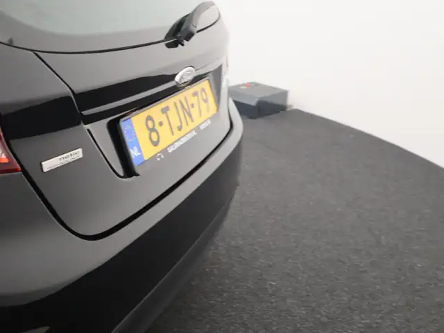 Ford Fiesta view 5