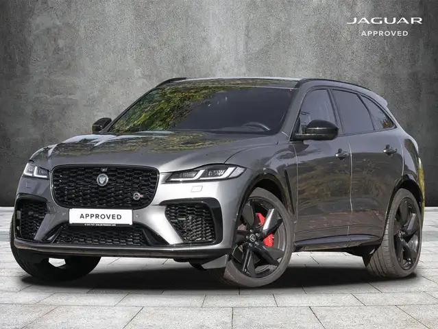 Jaguar F-Pace P550 AWD SVR