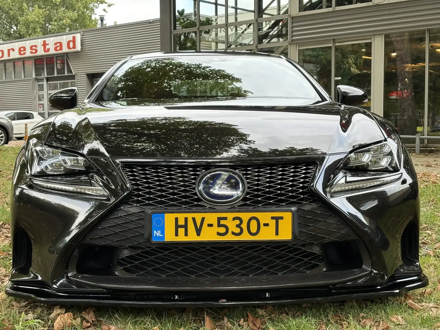 Lexus RC 300h F SPORT Line NL-AUTO Dealer Onderhouden Schwarz - 2