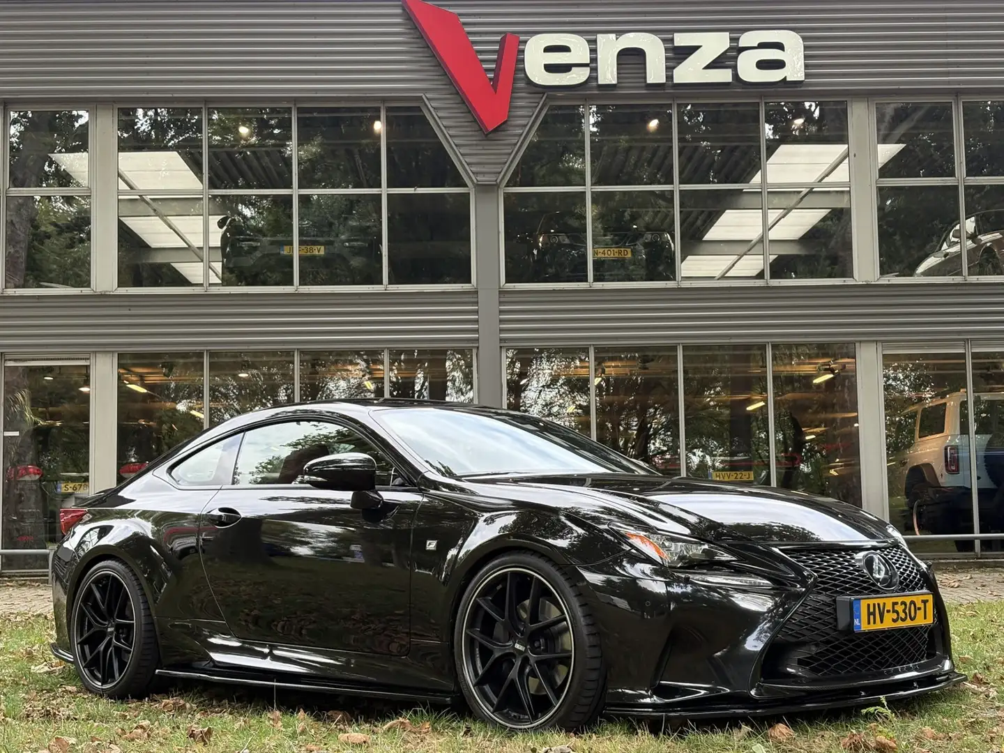 Lexus RC 300h F SPORT Line NL-AUTO Dealer Onderhouden Schwarz - 1