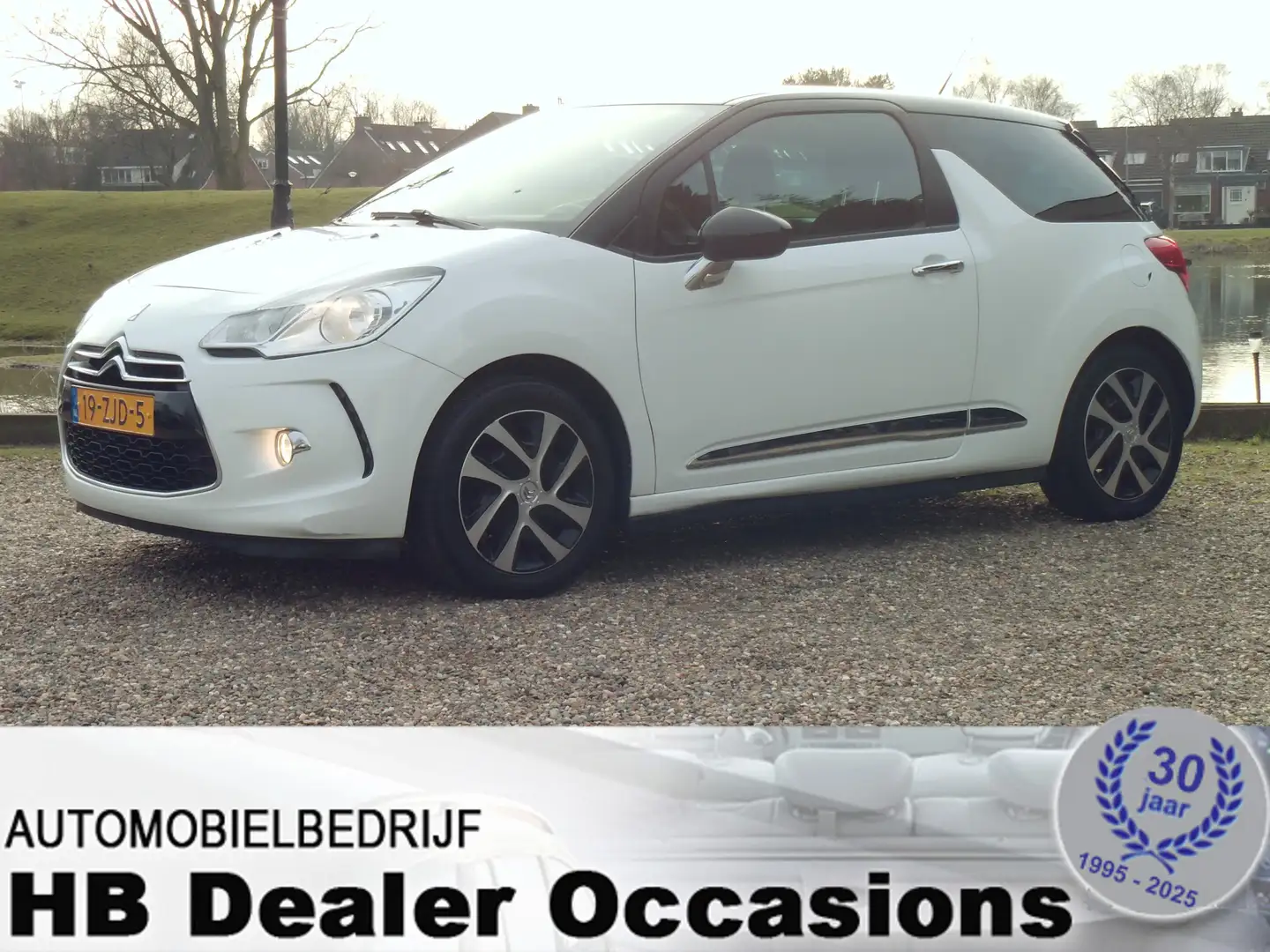 Citroen DS3 1.2 VTi So Chic - Airco Weiß - 1