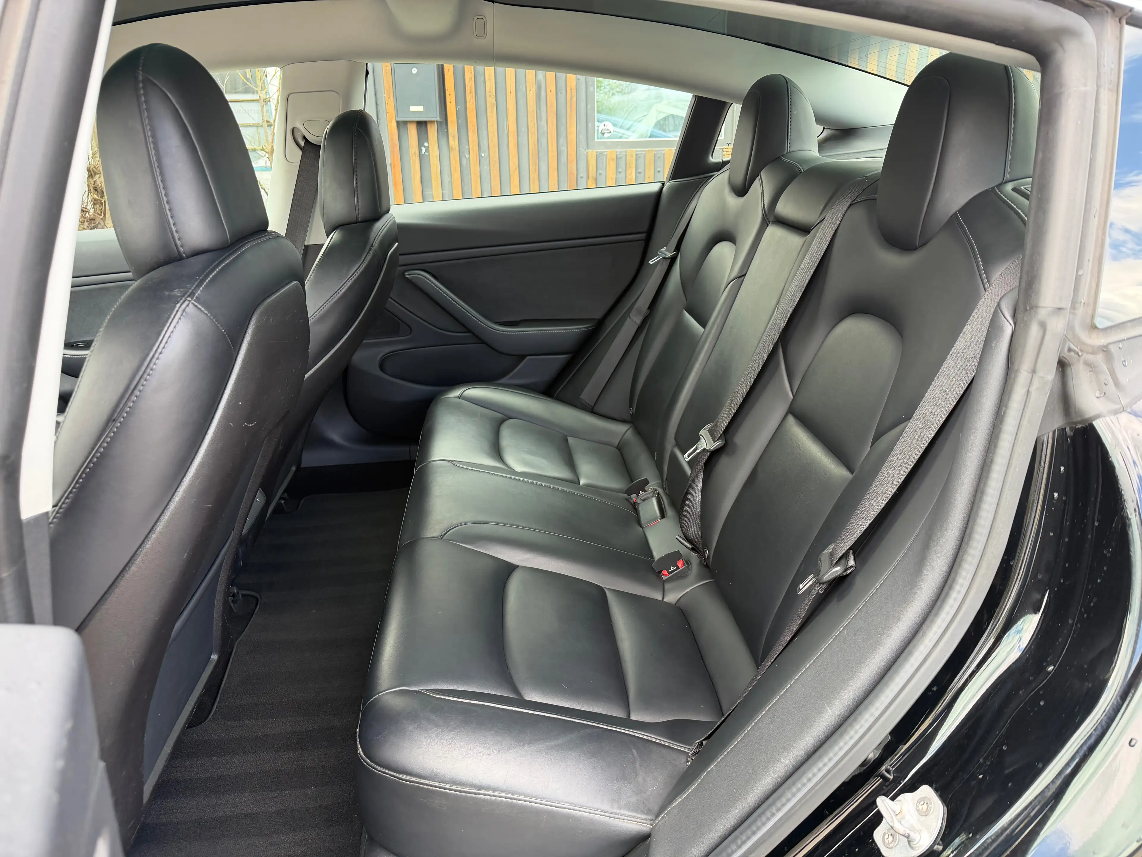 Tesla Model 3 Model 3 MwSt — photo 7