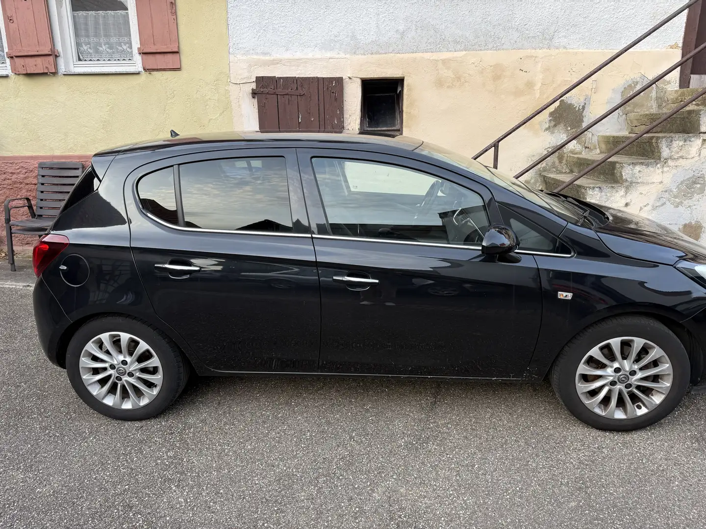 Opel Combo-e Schwarz - 2