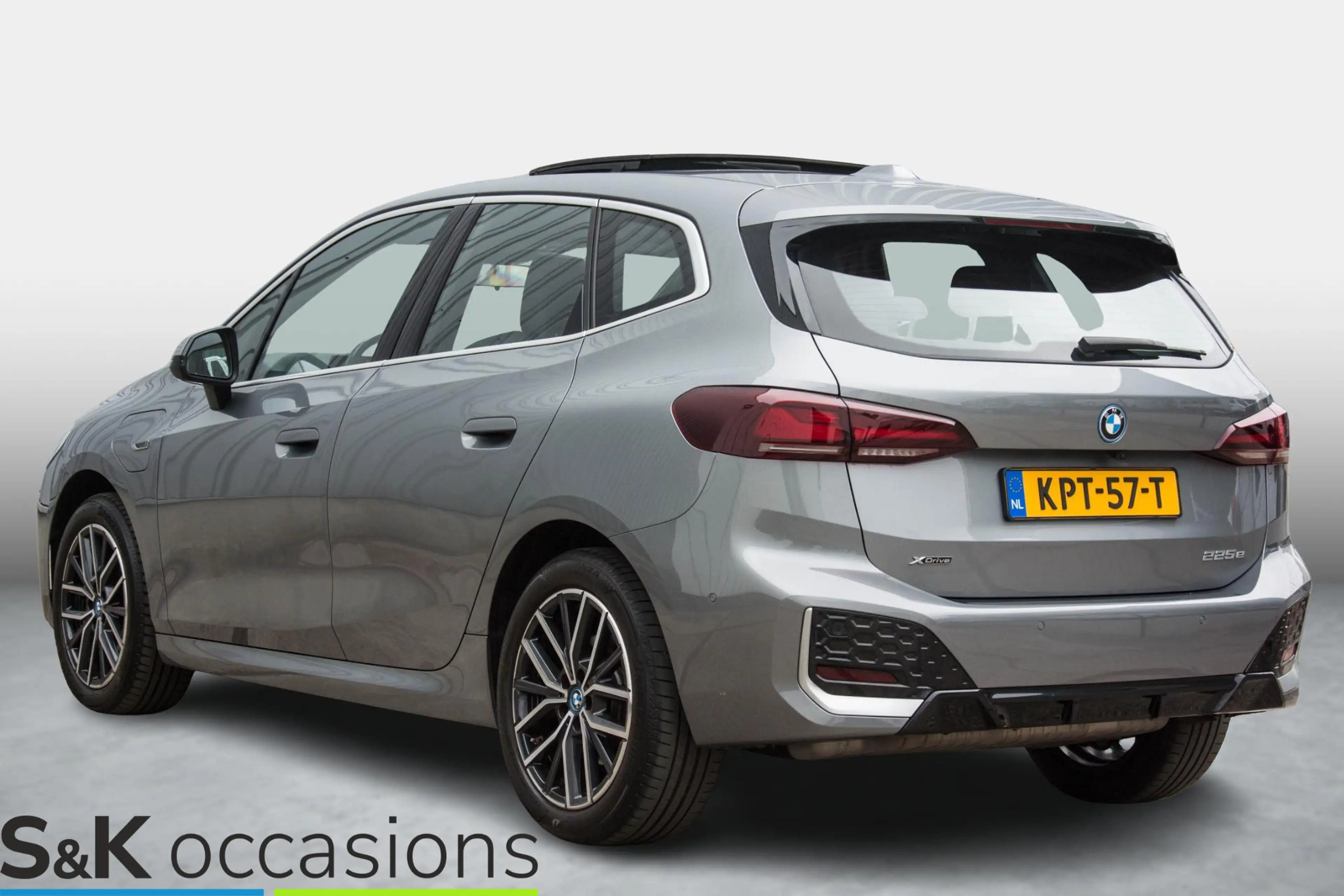 BMW 225 2-serie Active Tourer 225e xDrive — photo 42