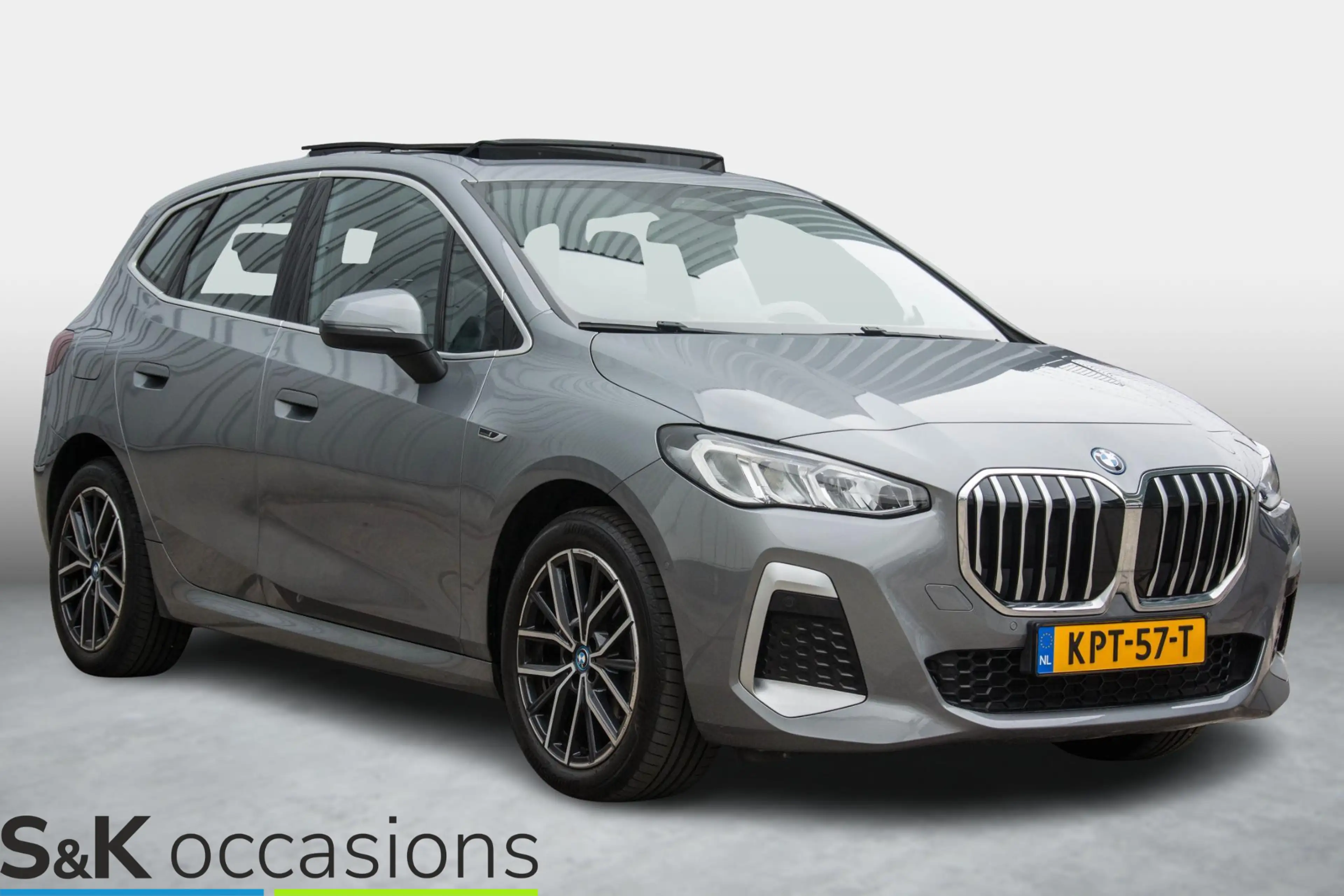 BMW 225 2-serie Active Tourer 225e xDrive — photo 39