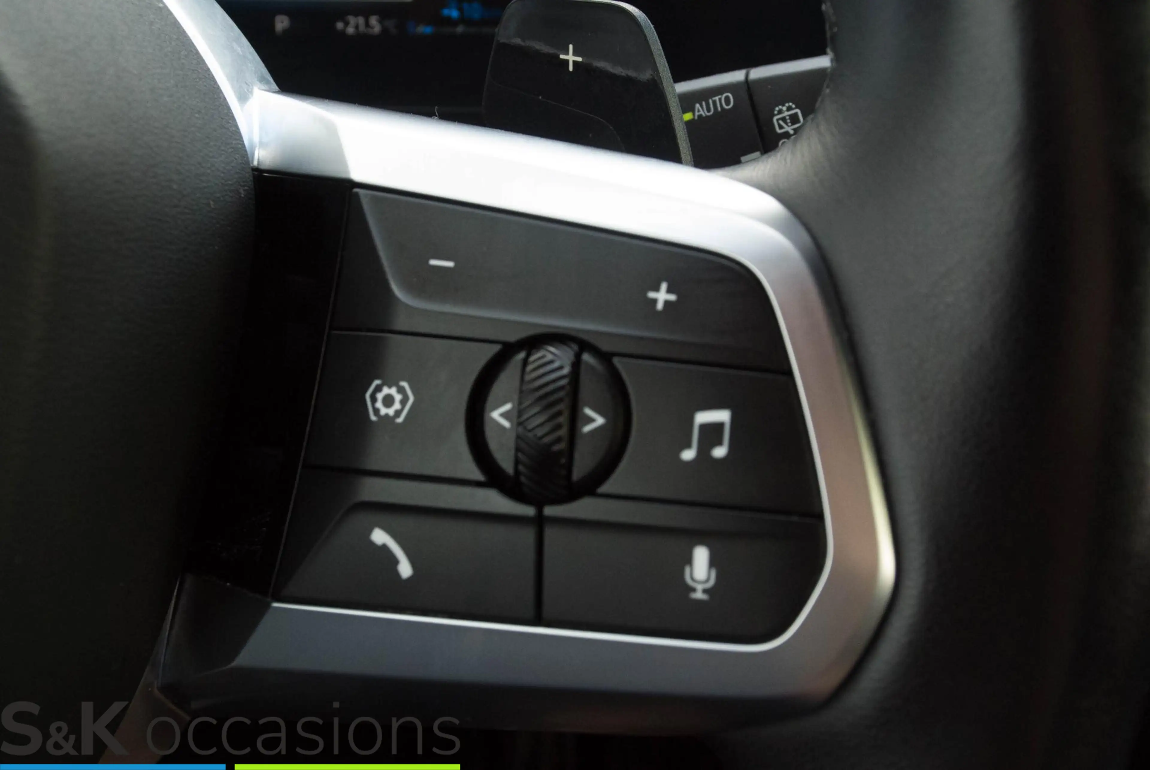 BMW 225 2-serie Active Tourer 225e xDrive — photo 9