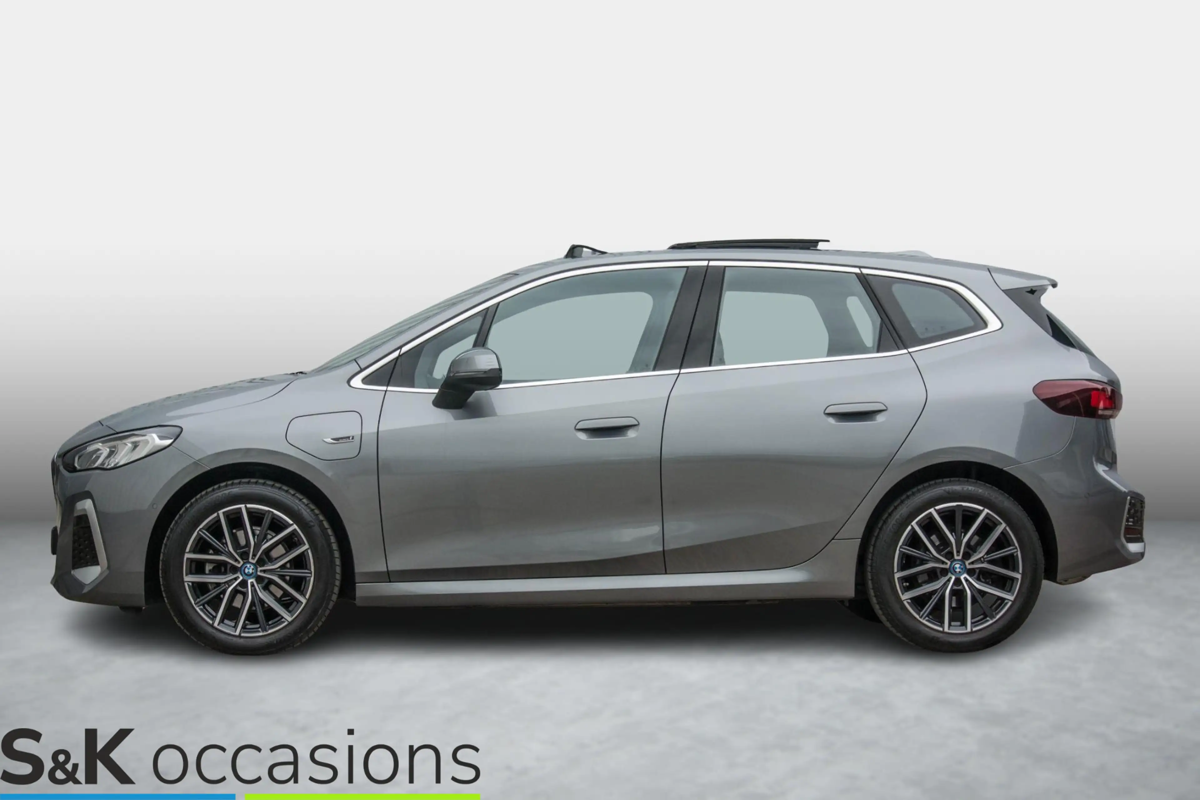 BMW 225 2-serie Active Tourer 225e xDrive — photo 43
