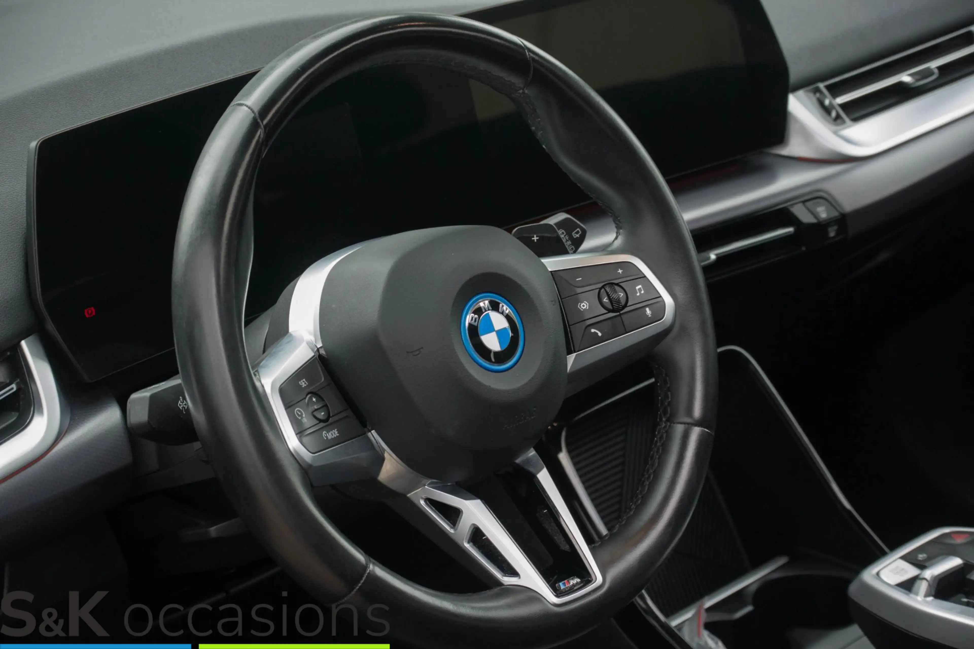 BMW 225 2-serie Active Tourer 225e xDrive — photo 4
