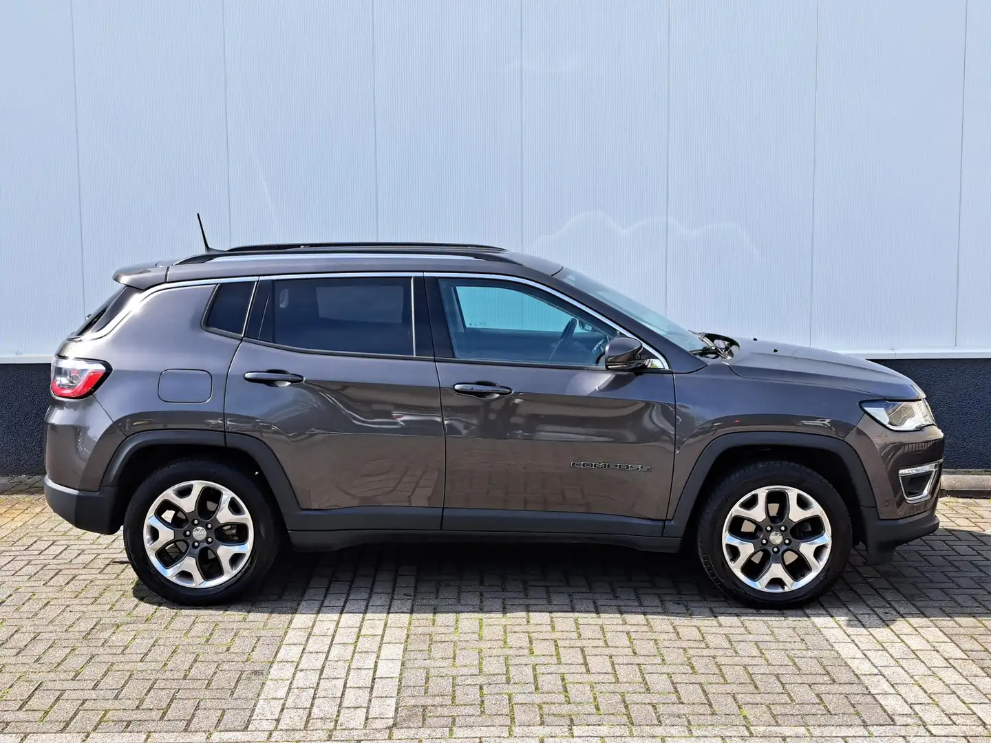 Jeep Compass 1.4 MultiAir Limited | Achteruitrijcamera | Parkee Grey - 2