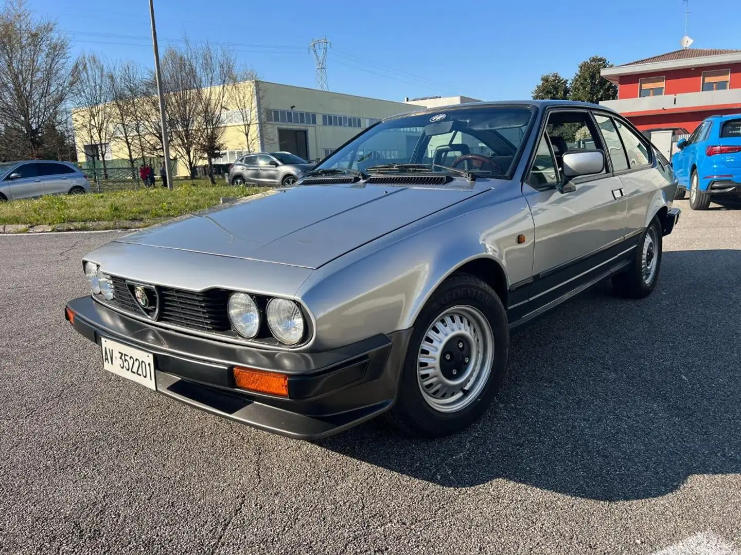 Alfa Romeo GTV 2.0 Gris - 1