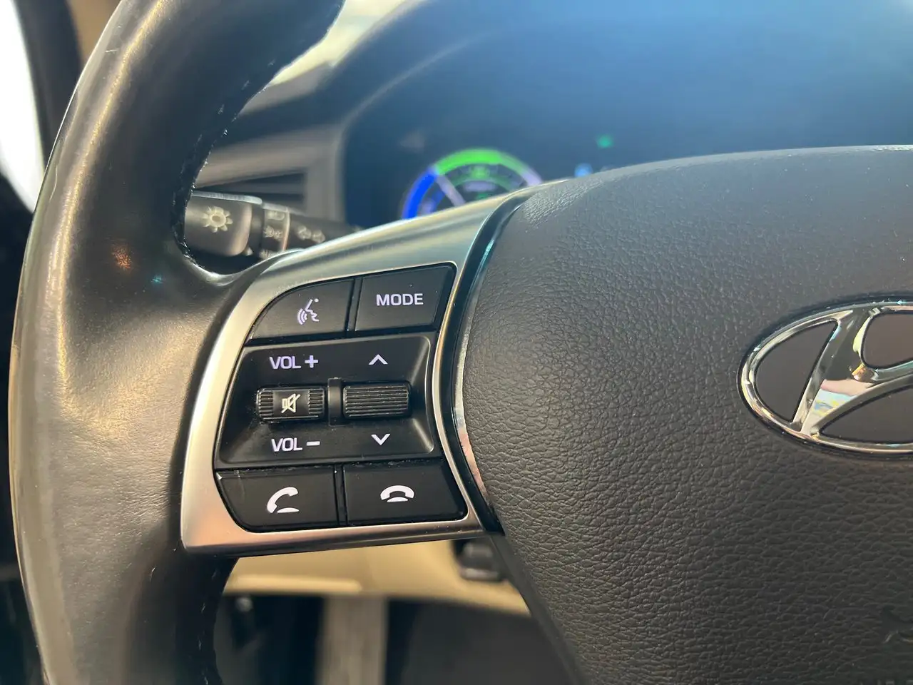 Hyundai SONATA снимка Hyundai SONATA