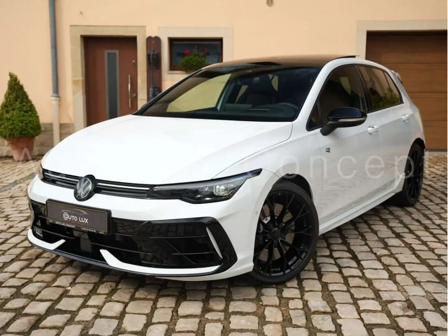 Volkswagen Golf R Black Edition/Akrapovi/AreaView/Lederpaket/Harman White - 1