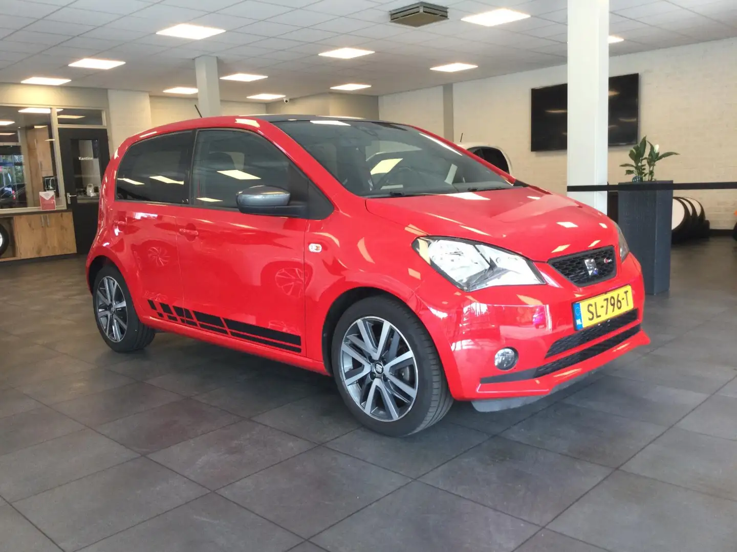SEAT Mii 1.0 FR PDC AIRCO Rood - 2