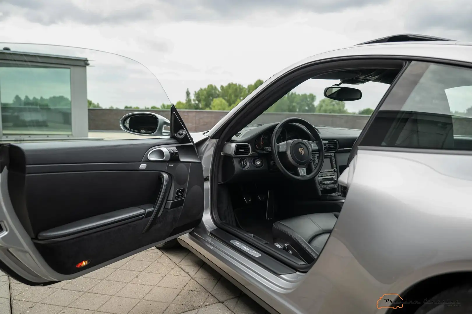 Porsche 997 3.8 Carrera 4S 997 | X51 | 112.000KM | Sport Chron Zilver - 2