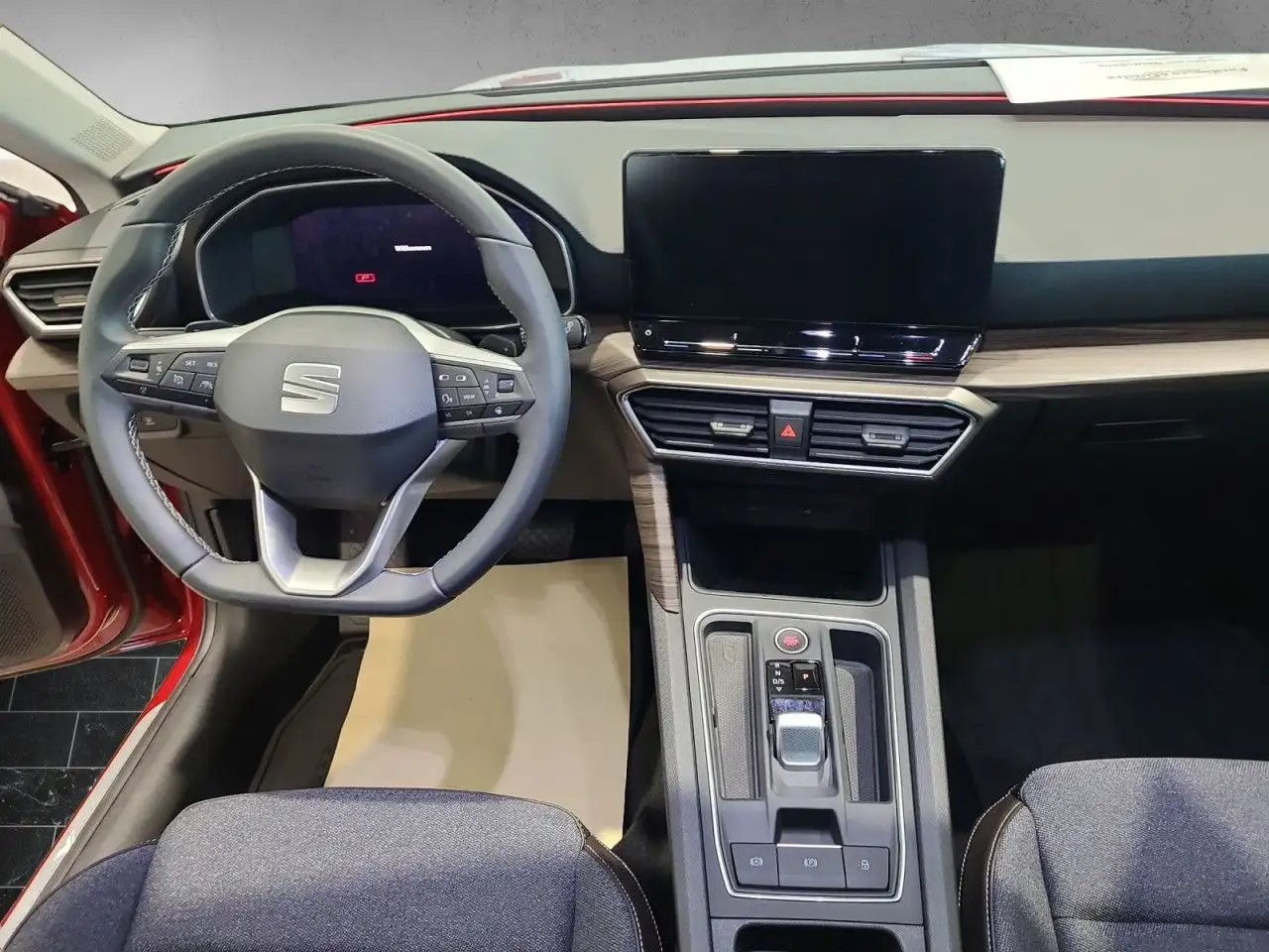 SEAT Leon Xcellence Bluetooth Navi LED Klima 12