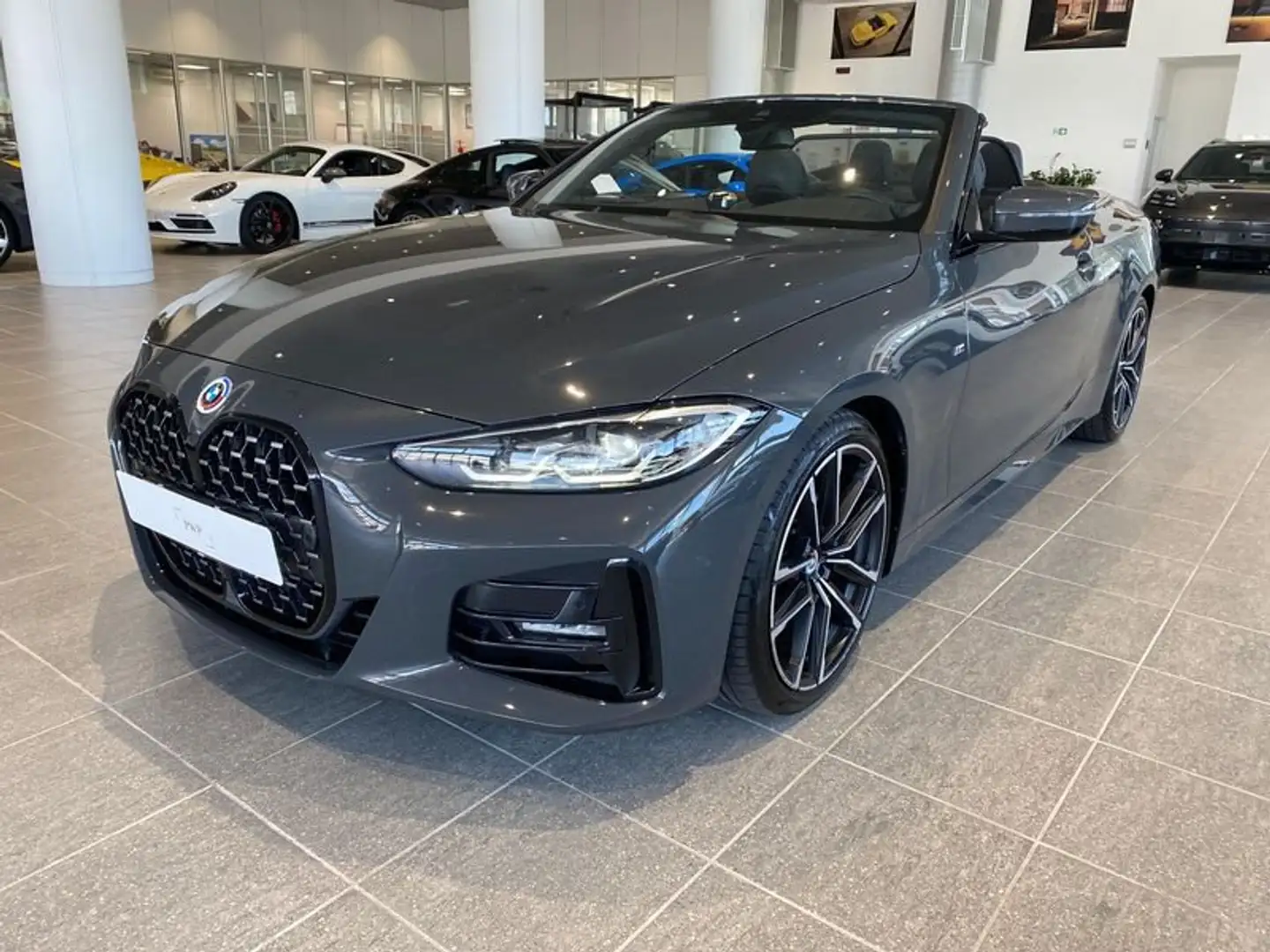 BMW 420 420d Cabrio M Sport Mild Hybrid Msport Šedá - 1