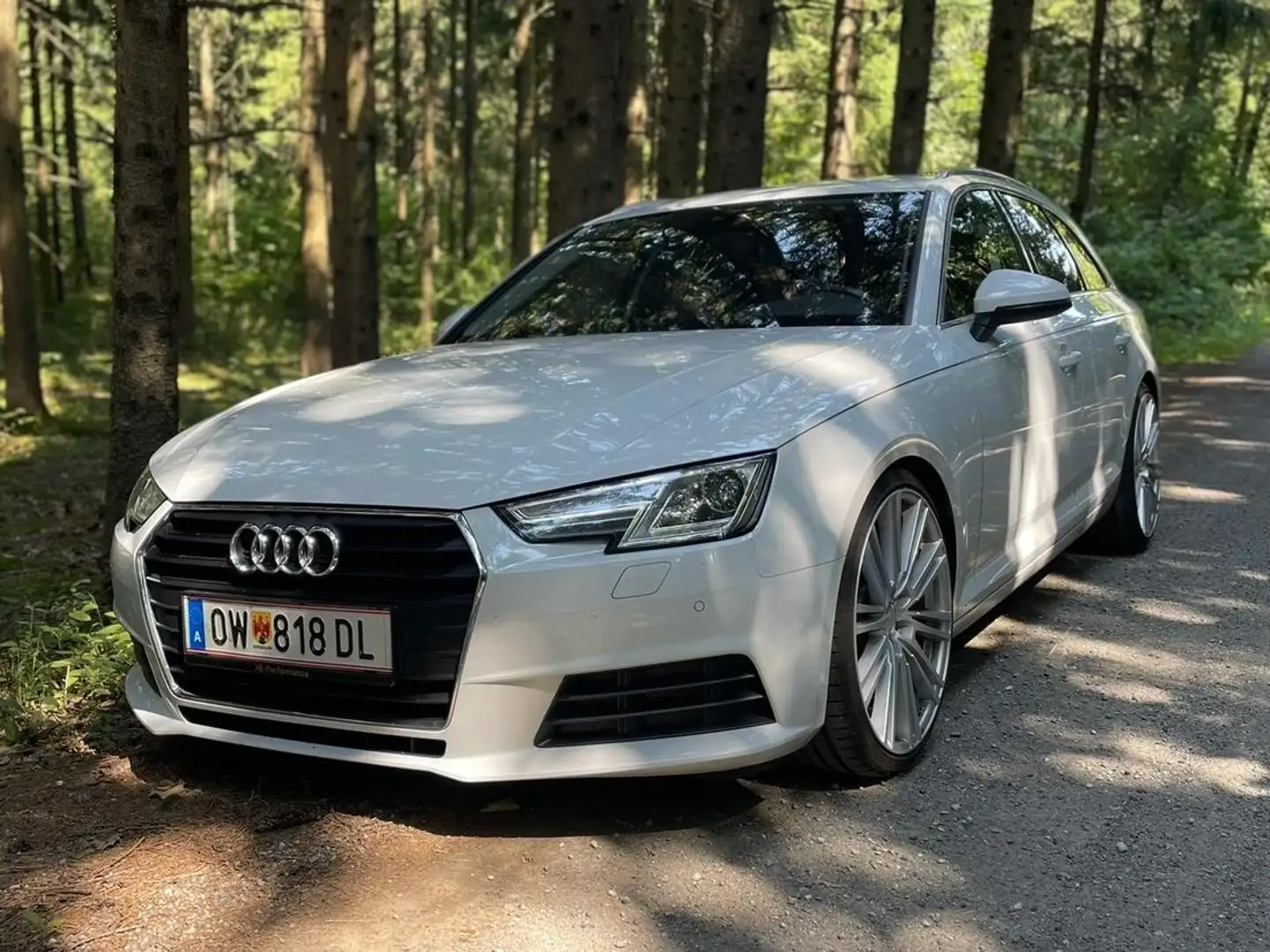 Audi A4 A4 Avant 2,0 TDI S-tronic Weiß - 1