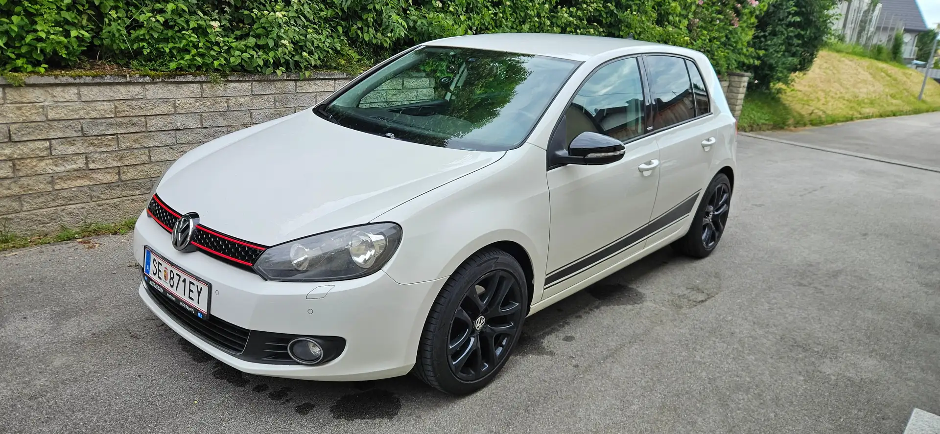 Volkswagen Golf Sky 2,0 TDI DPF Weiß - 1
