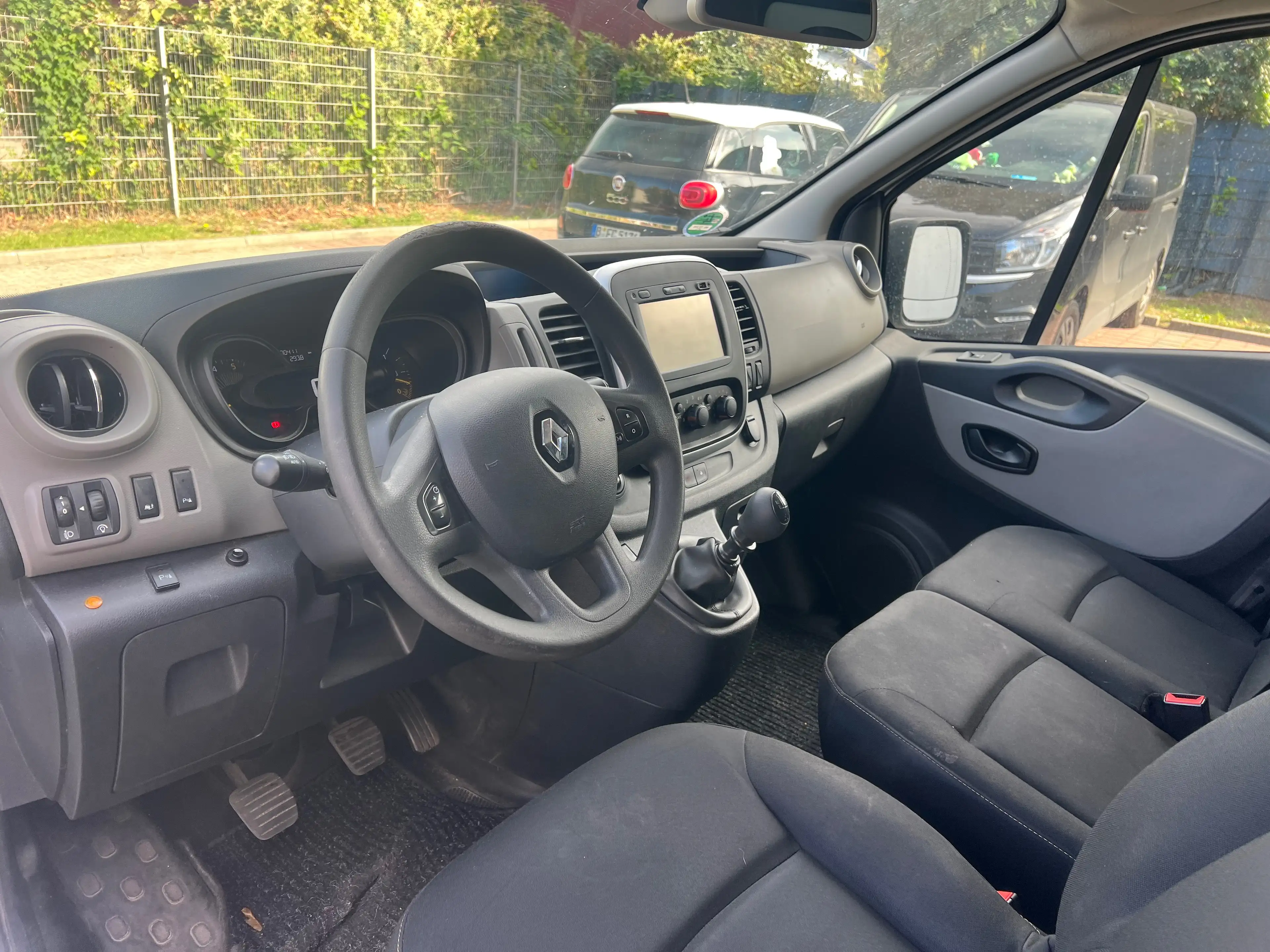 Renault Trafic 1.6 L2H1 Expression *9.SITZER+RAMPE+BEHINDERT* 2016 — photo 8