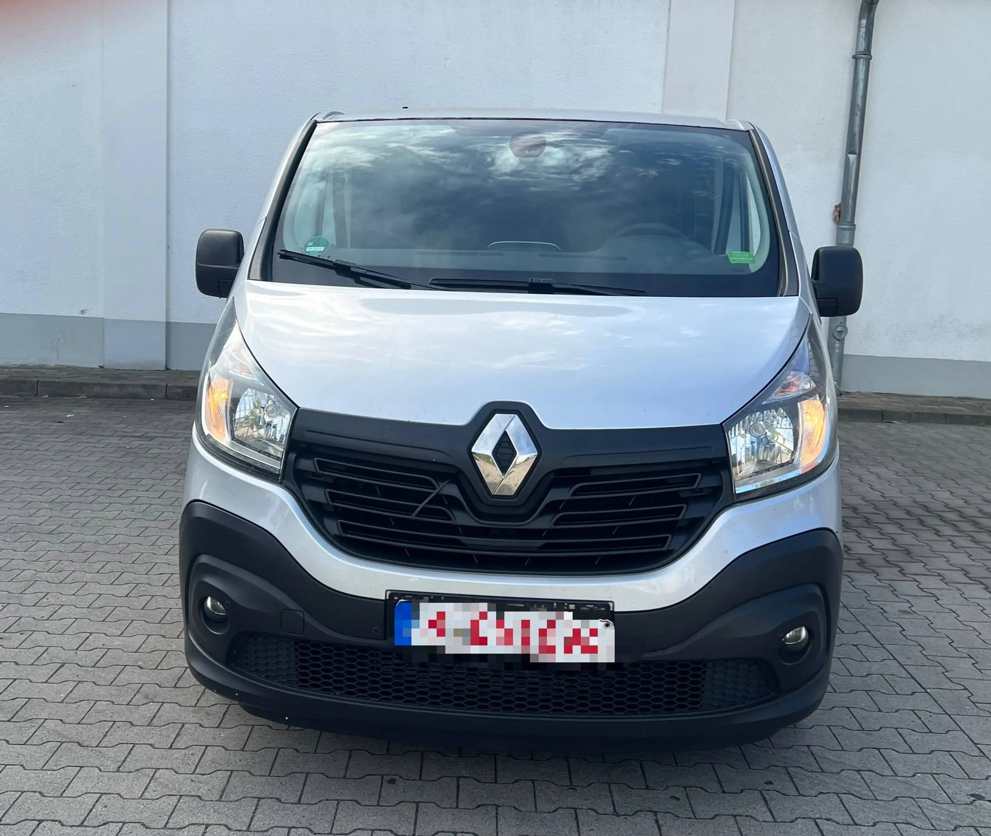 Renault Trafic 1.6 L2H1 Expression *9.SITZER+RAMPE+BEHINDERT* 2016 — photo 3