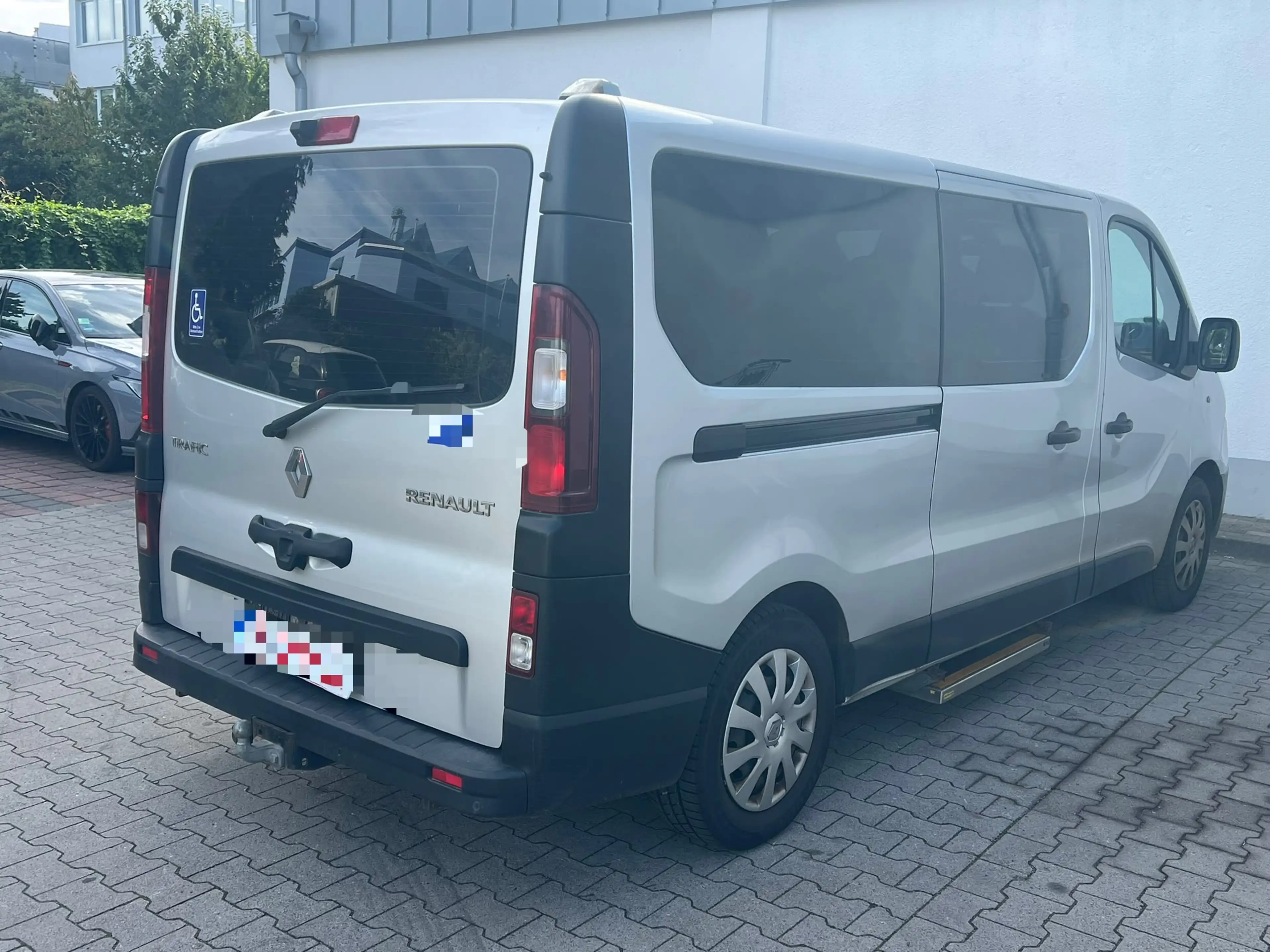 Renault Trafic 1.6 L2H1 Expression *9.SITZER+RAMPE+BEHINDERT* 2016 — photo 5