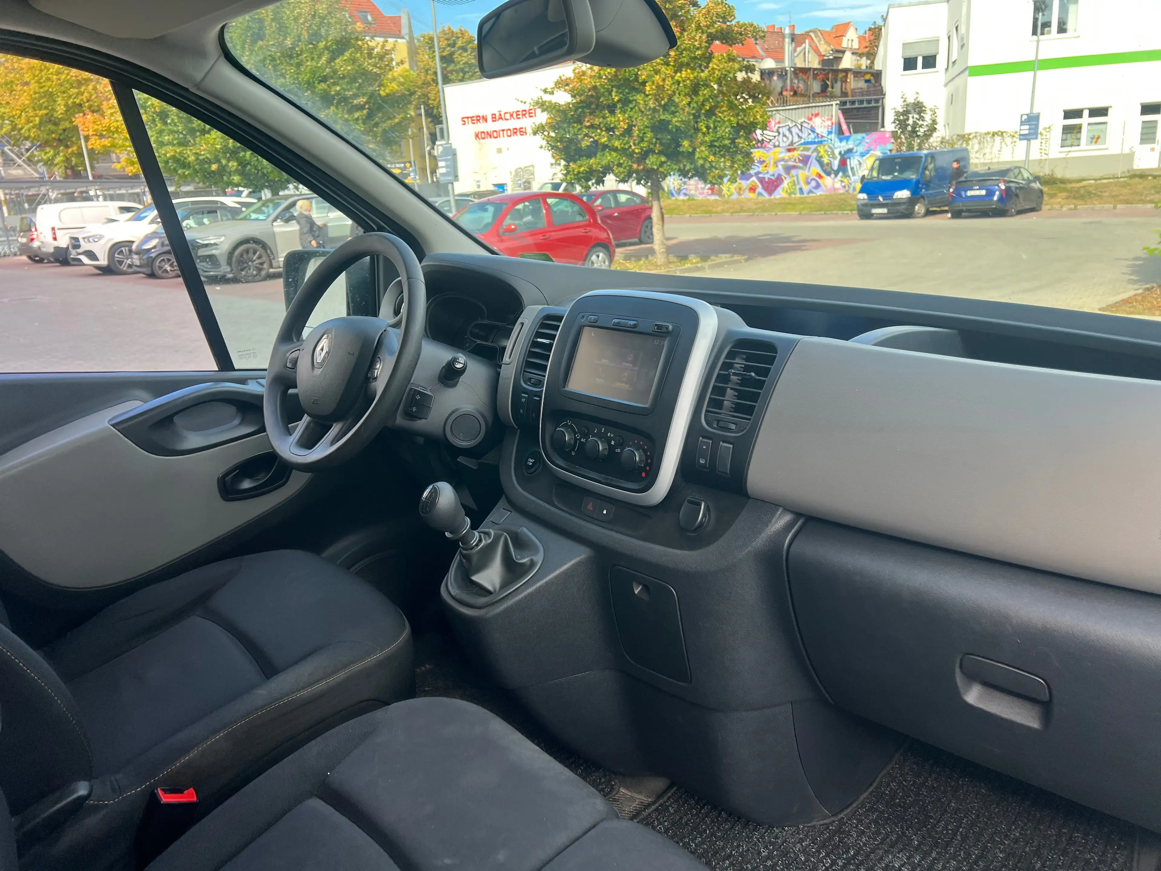 Renault Trafic 1.6 L2H1 Expression *9.SITZER+RAMPE+BEHINDERT* 2016 — photo 9