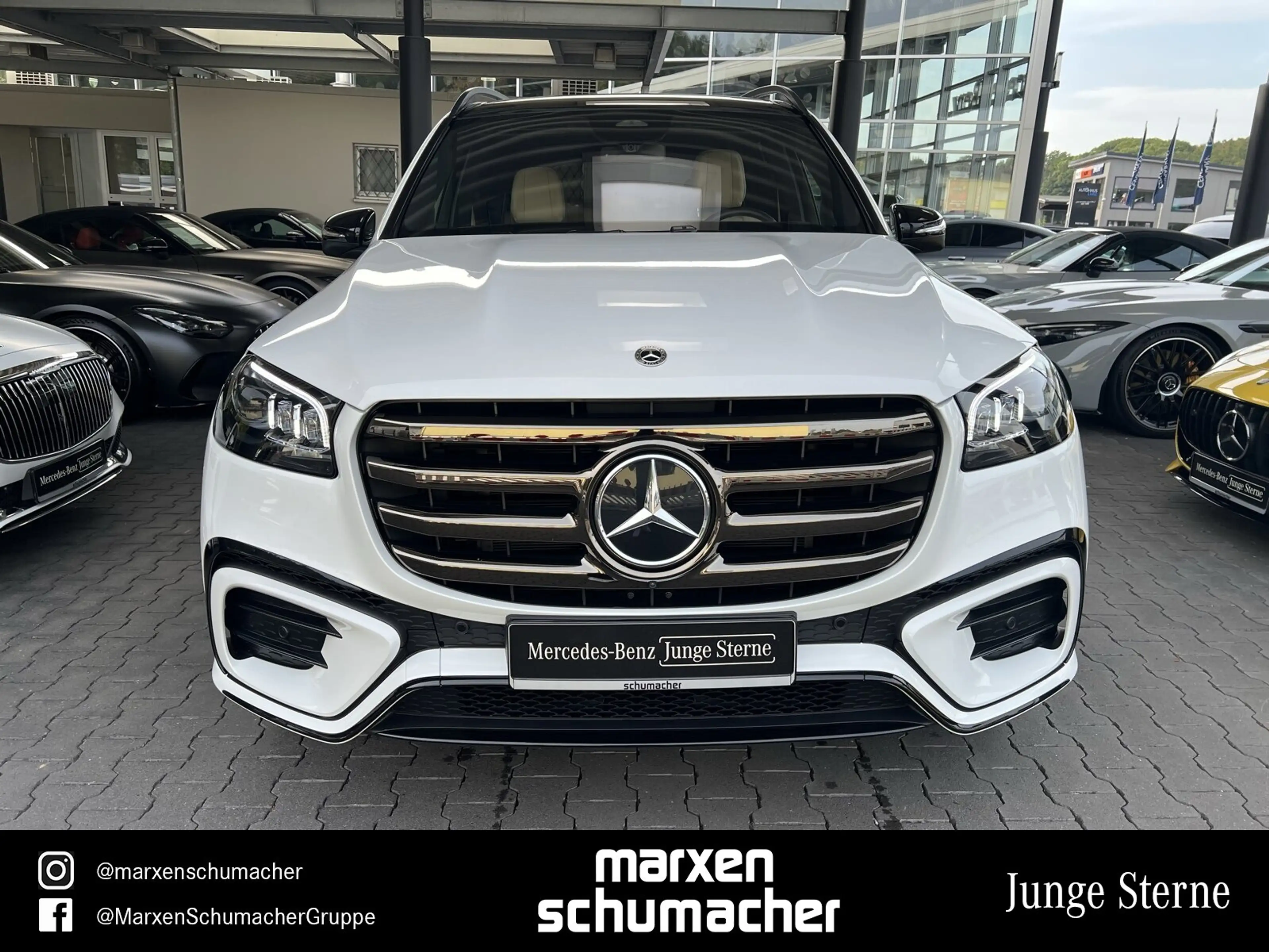 Mercedes-Benz GLS 450 GLS 450 d 4M AMG 7Sitze+Standh+BU3D+PremPlus+AHK — photo 2