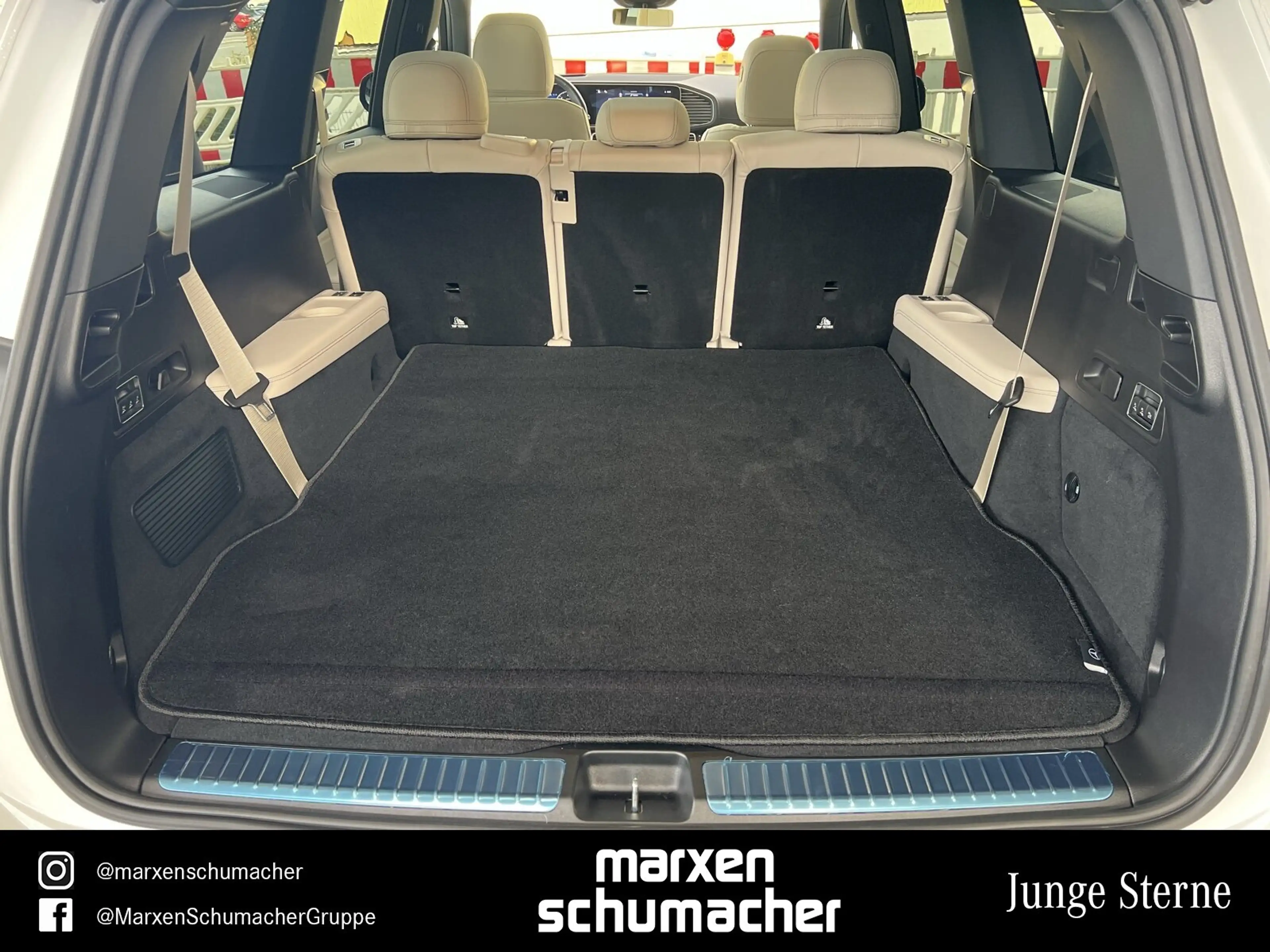 Mercedes-Benz GLS 450 GLS 450 d 4M AMG 7Sitze+Standh+BU3D+PremPlus+AHK — photo 13
