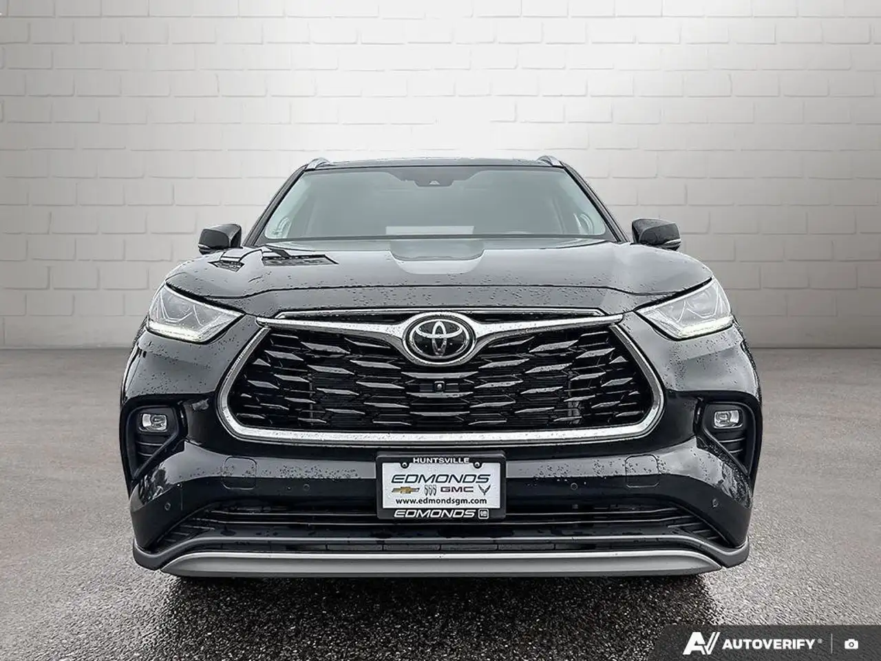 Toyota Highlander снимка Toyota Highlander