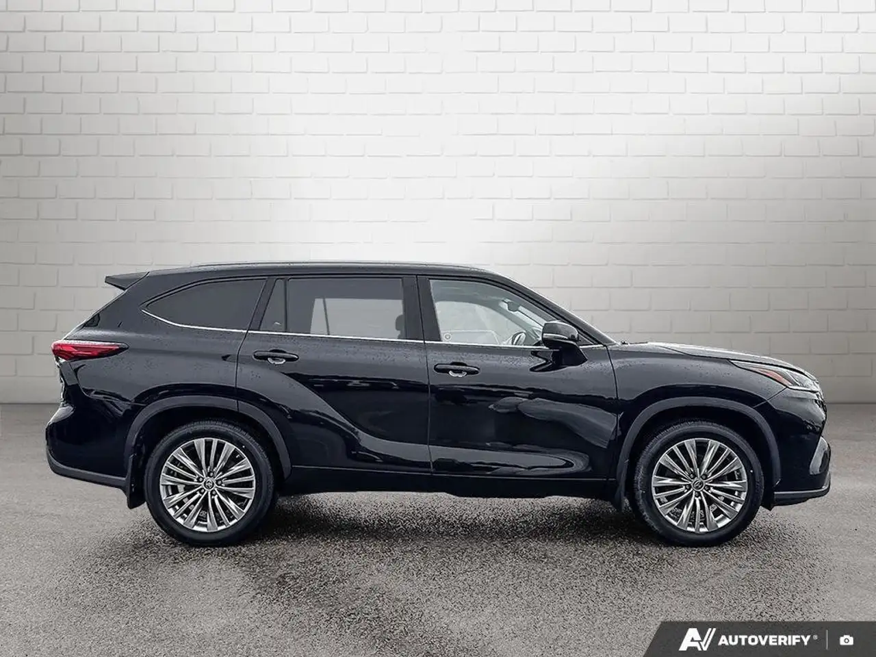 Toyota Highlander снимка Toyota Highlander