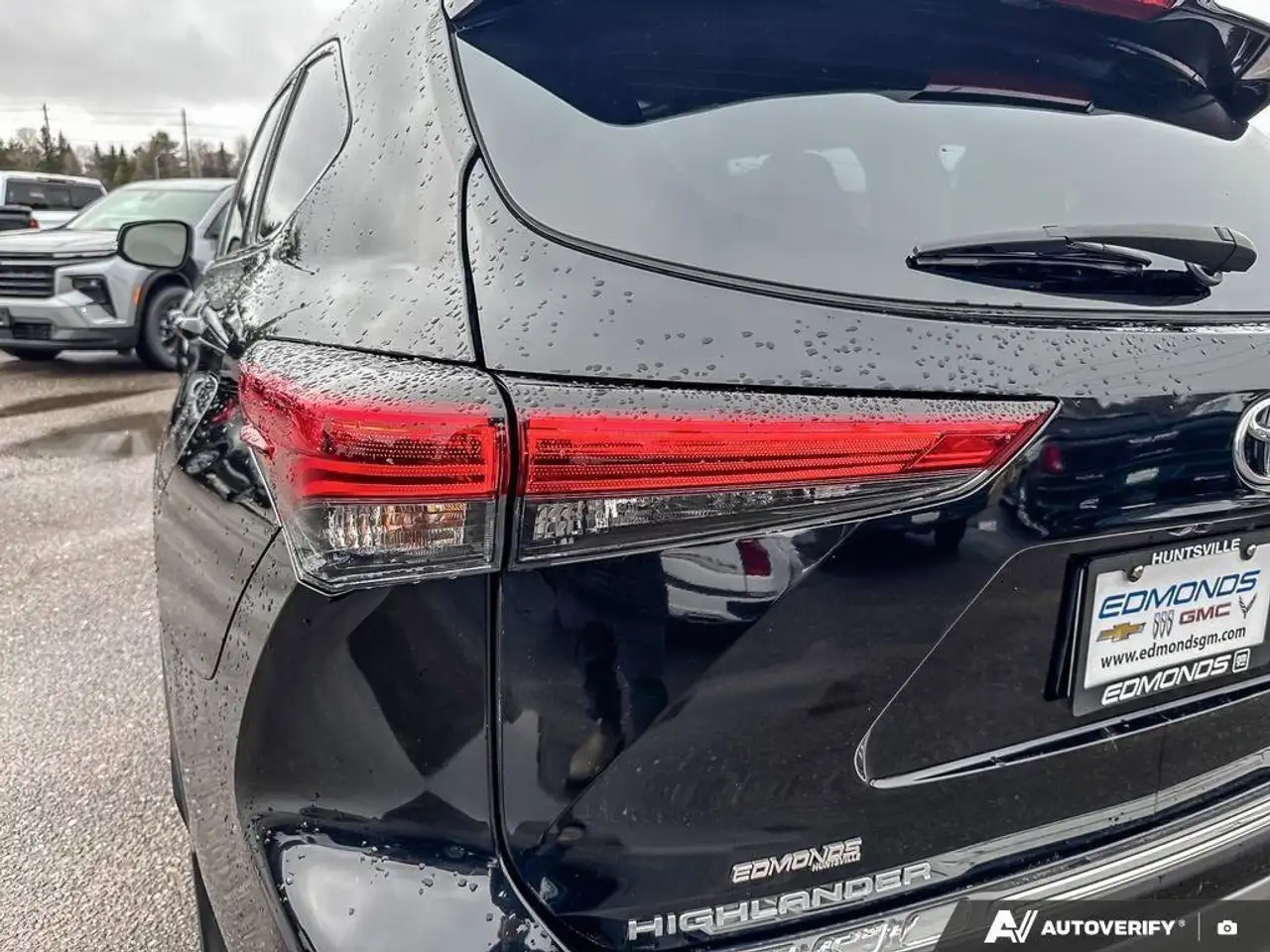 Toyota Highlander снимка Toyota Highlander