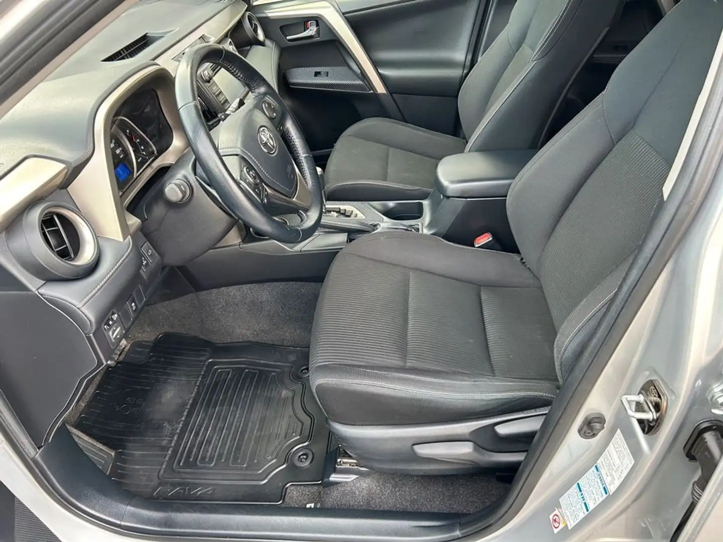 Toyota RAV 4 RAV4 D-4D136 Limited Edition - 2