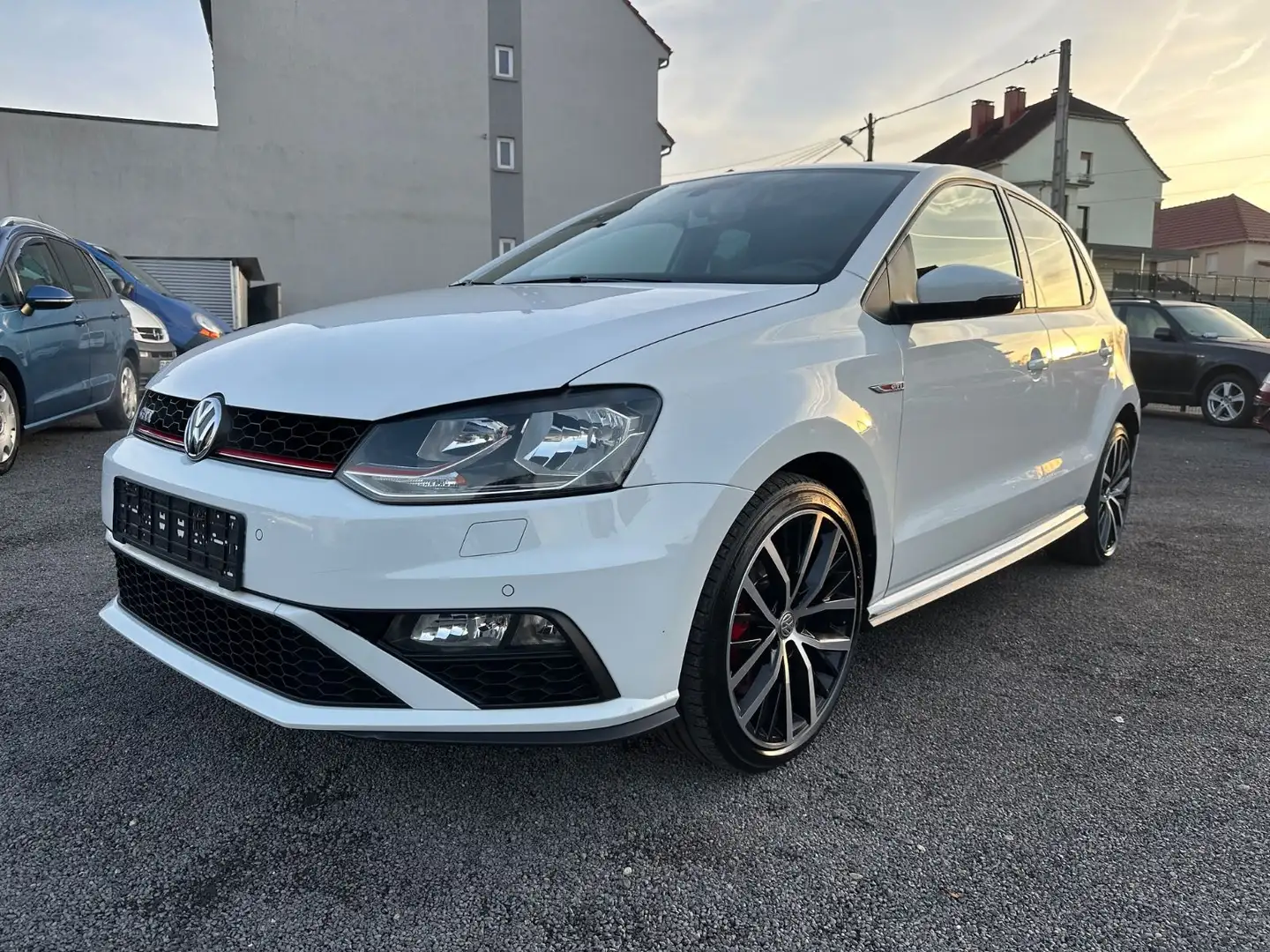 Volkswagen Polo V GTI DSG7 SHZ + PDC + TEMP Weiß - 1