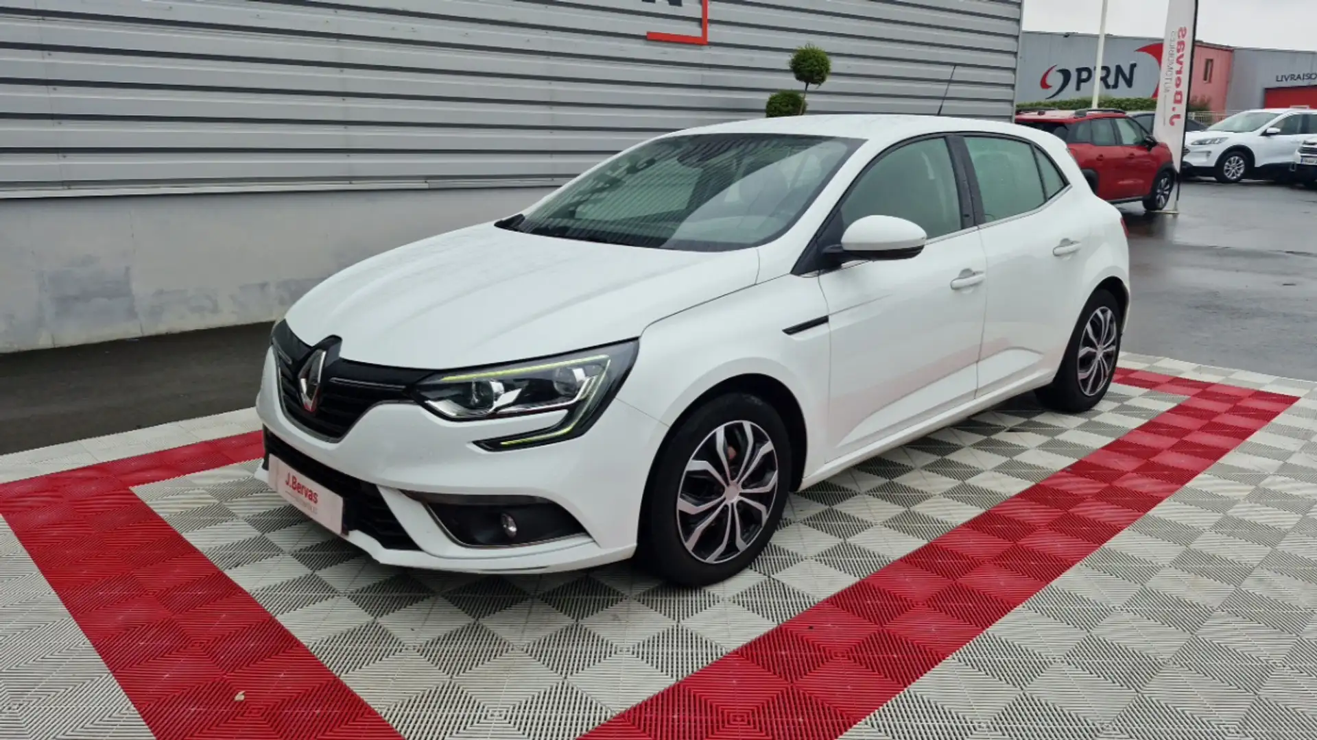 Renault Megane IV BERLINE BUSINESS dci 110 energy Blanc - 2