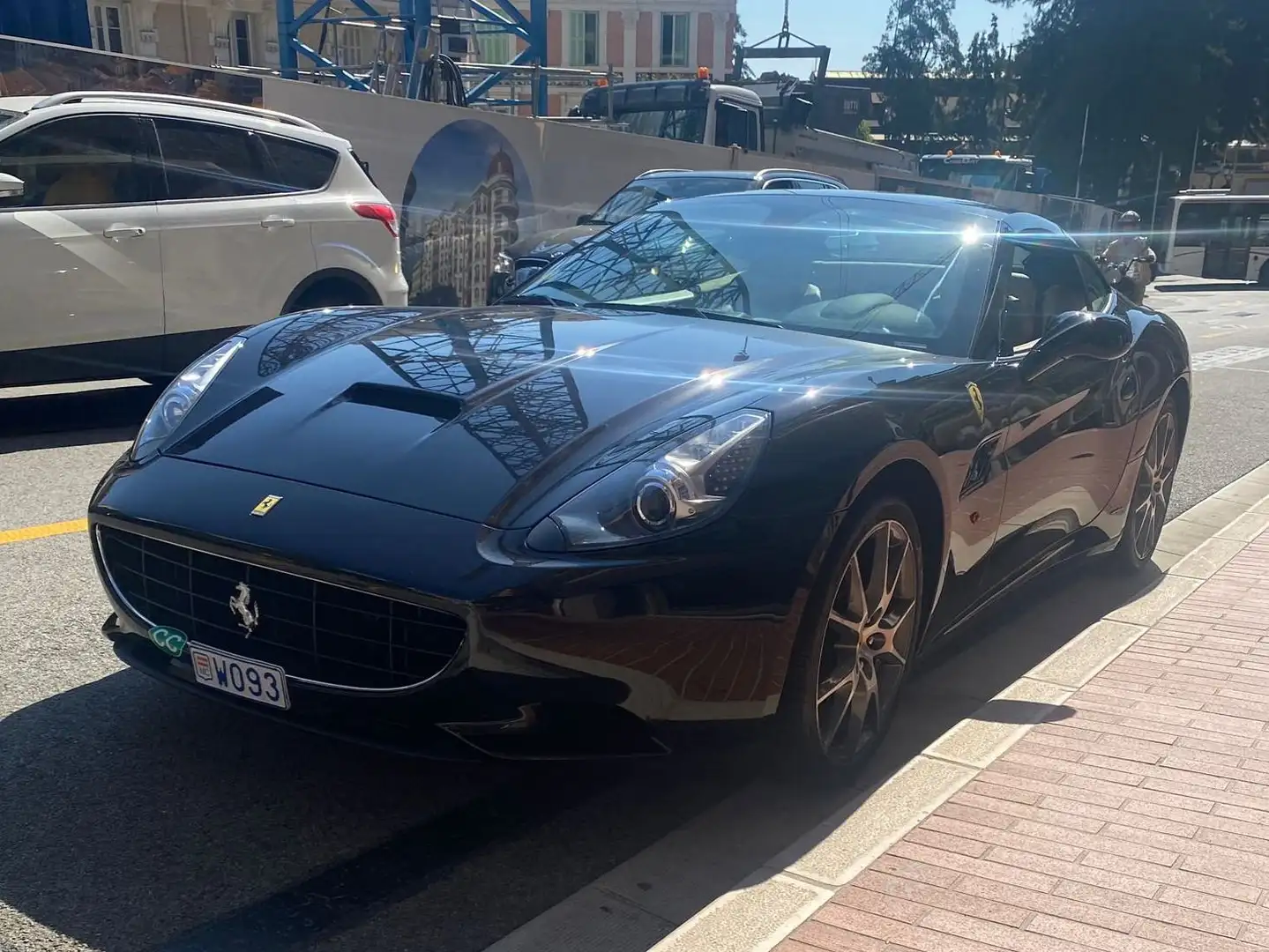 Ferrari California V8 4.3 460ch Noir - 1