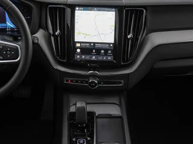 Volvo XC60 view 13